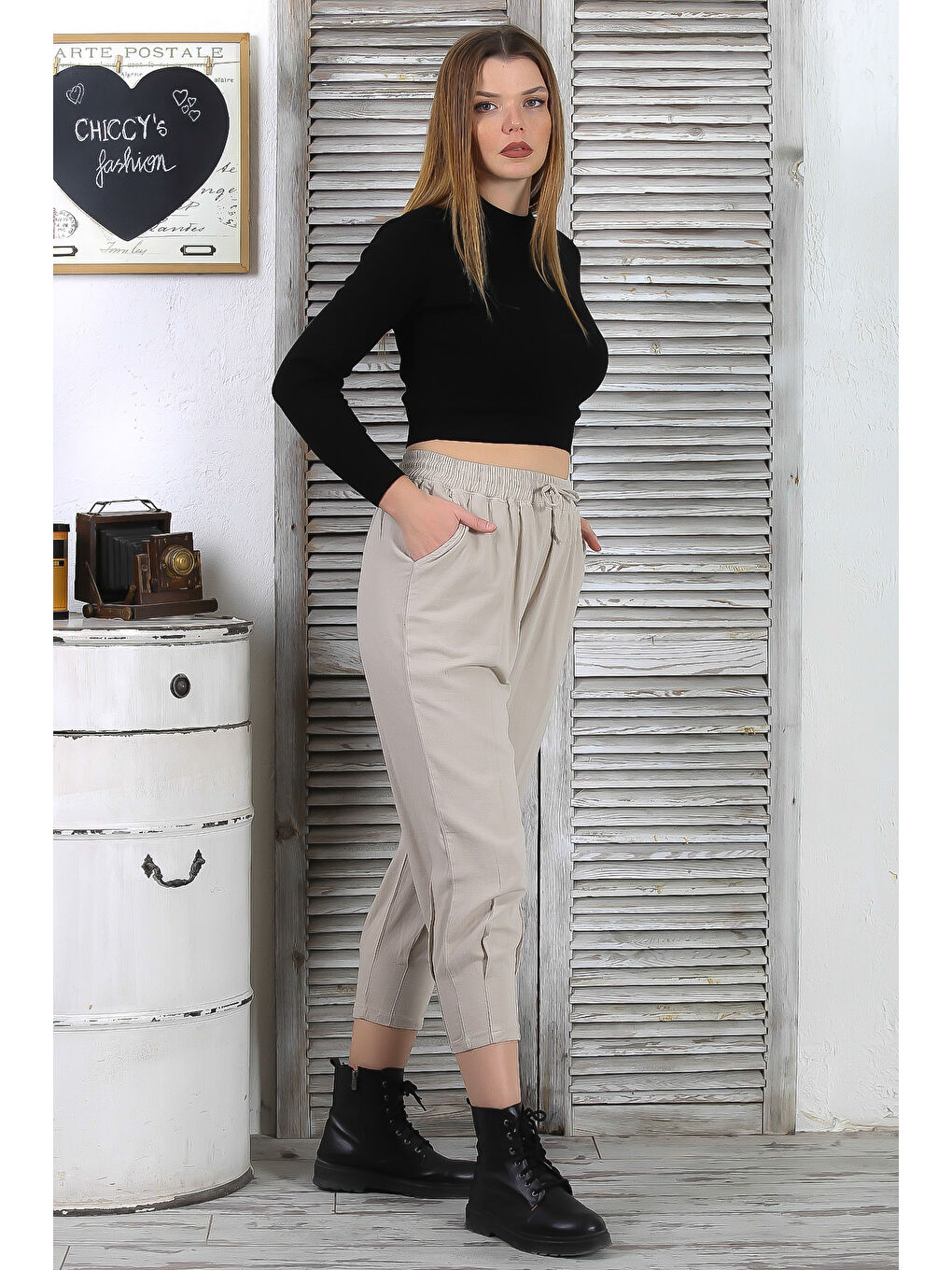 Bej 3/4 Kol Düğmeli Çift Cepli Lastikli Ve Bağlamalı Bel Kısa Paça Casual Pamuk Dokuma Pantolon-6