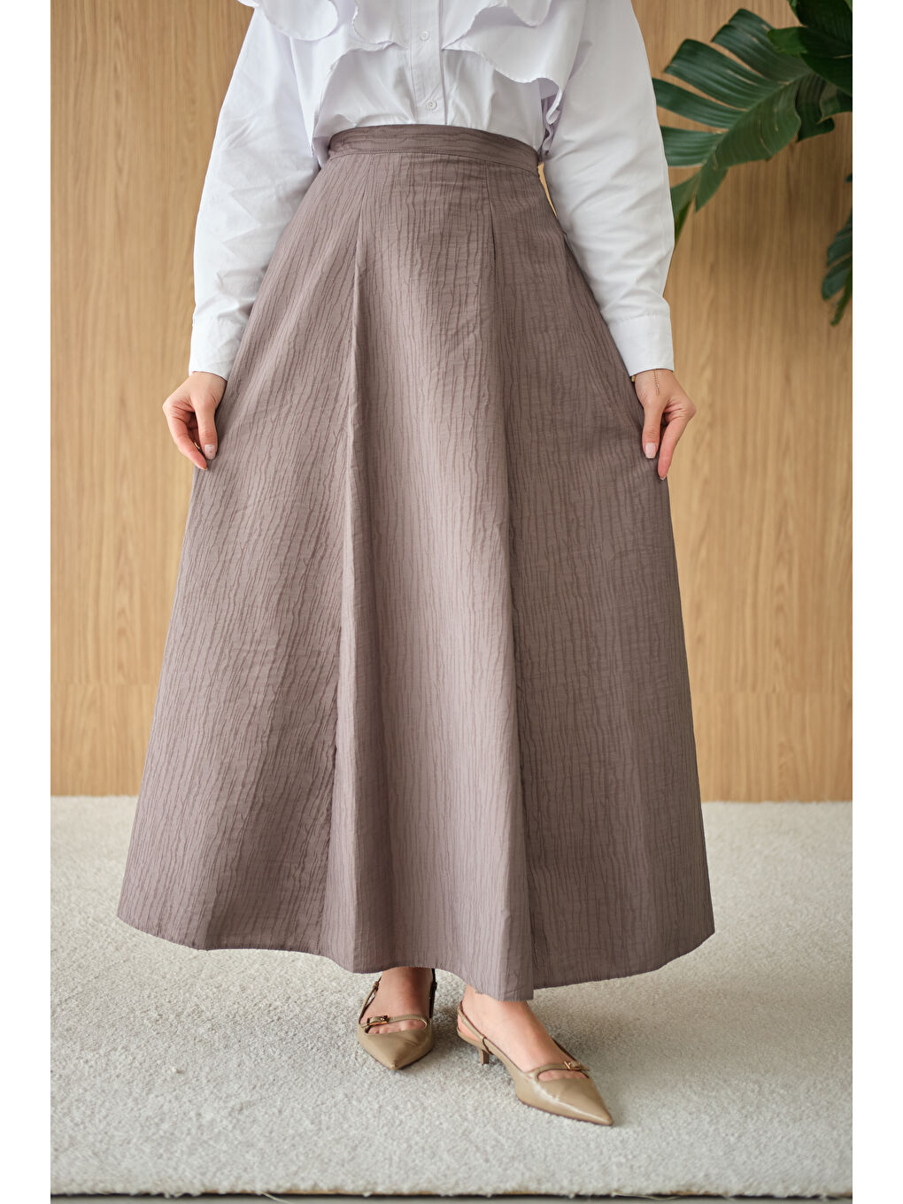 Bej Kadın Yandan Fermuarlı Kendinden Desen Etek Vizon-1