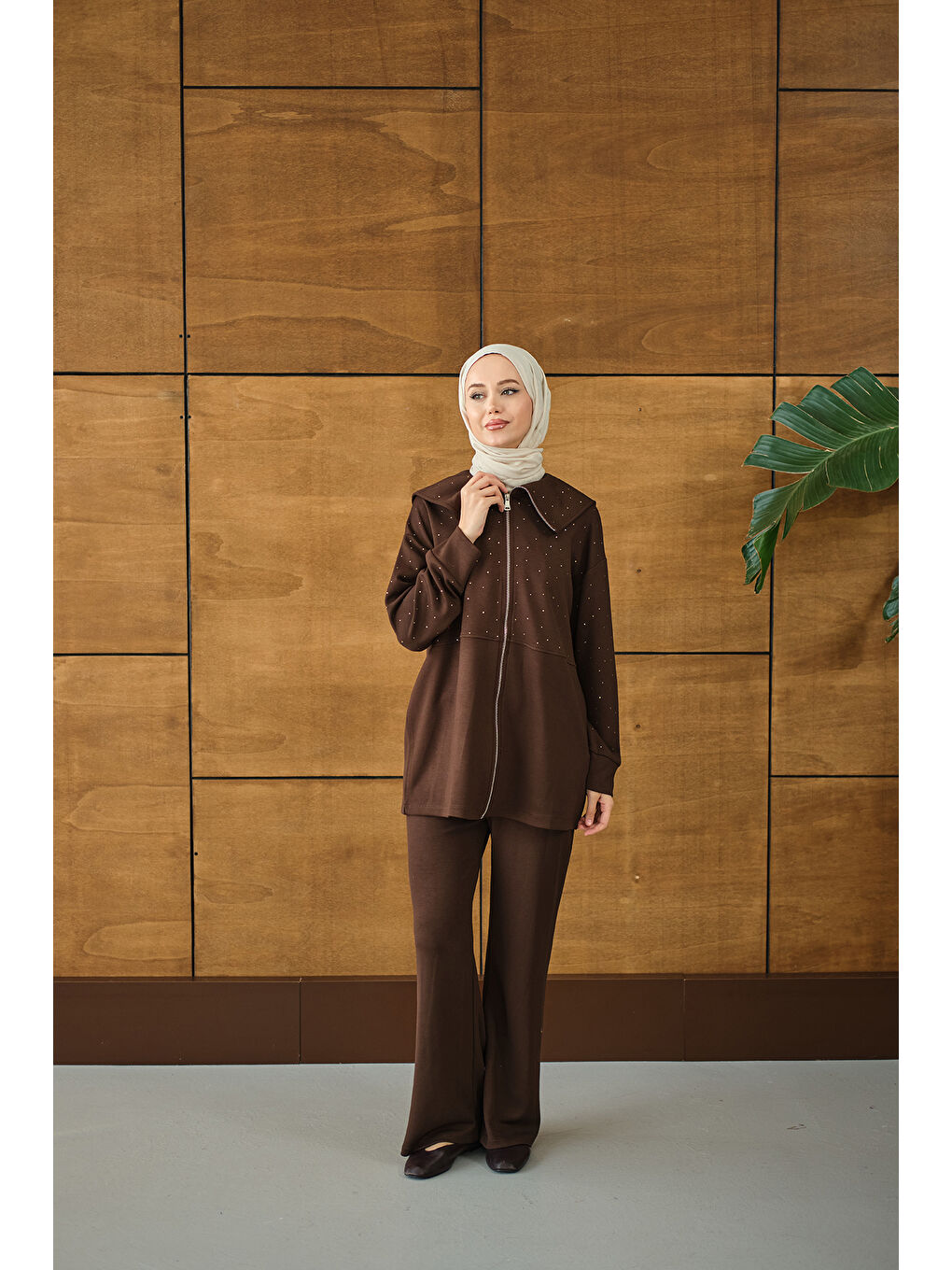 Kadın Gemici Yaka Taşlı Takım Kahverengi-3