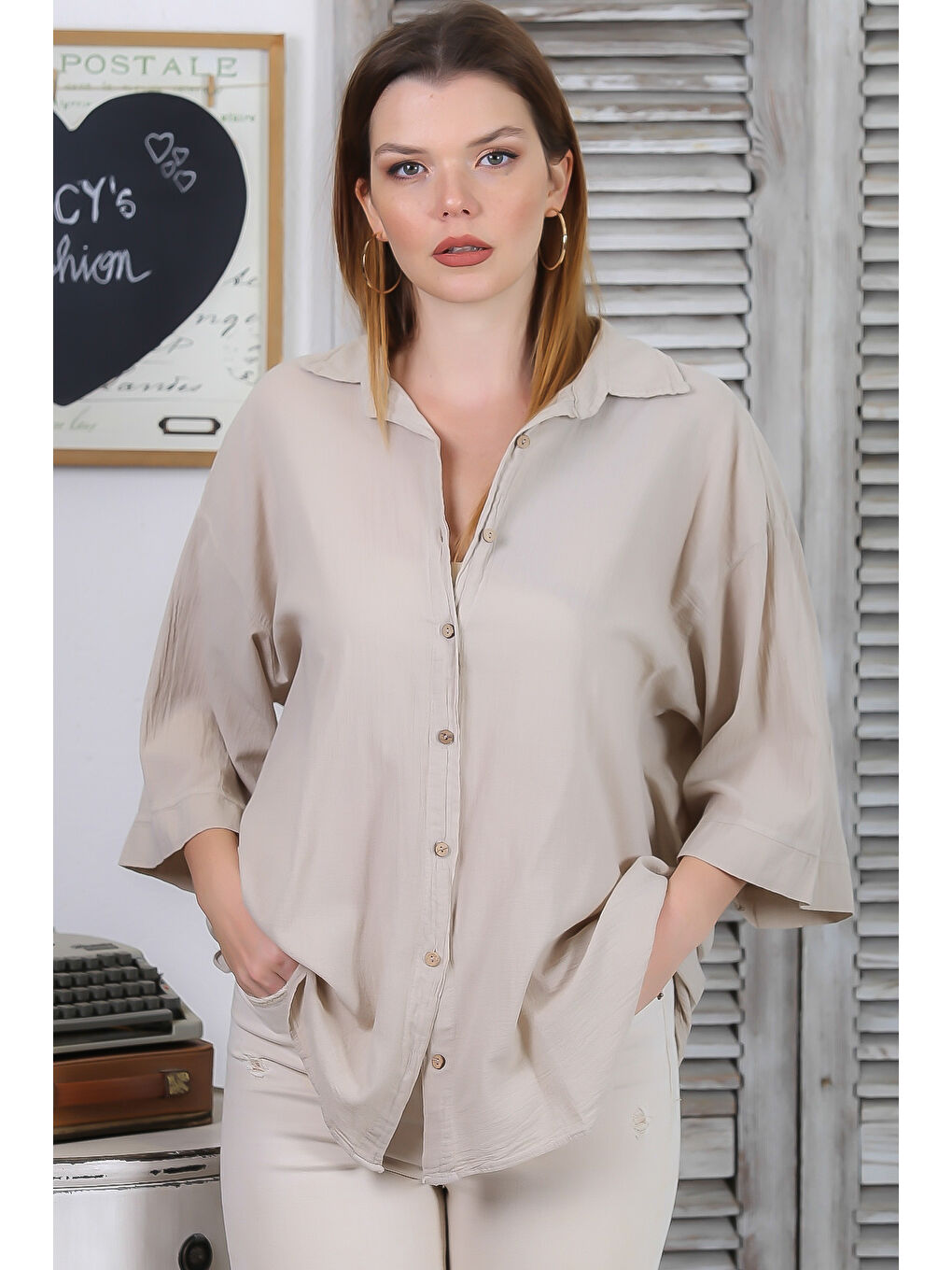 Bej 3/4 Kol Sedef Düğmeli Yırtmaçlı Casual Pamuk Dokuma Gömlek-4