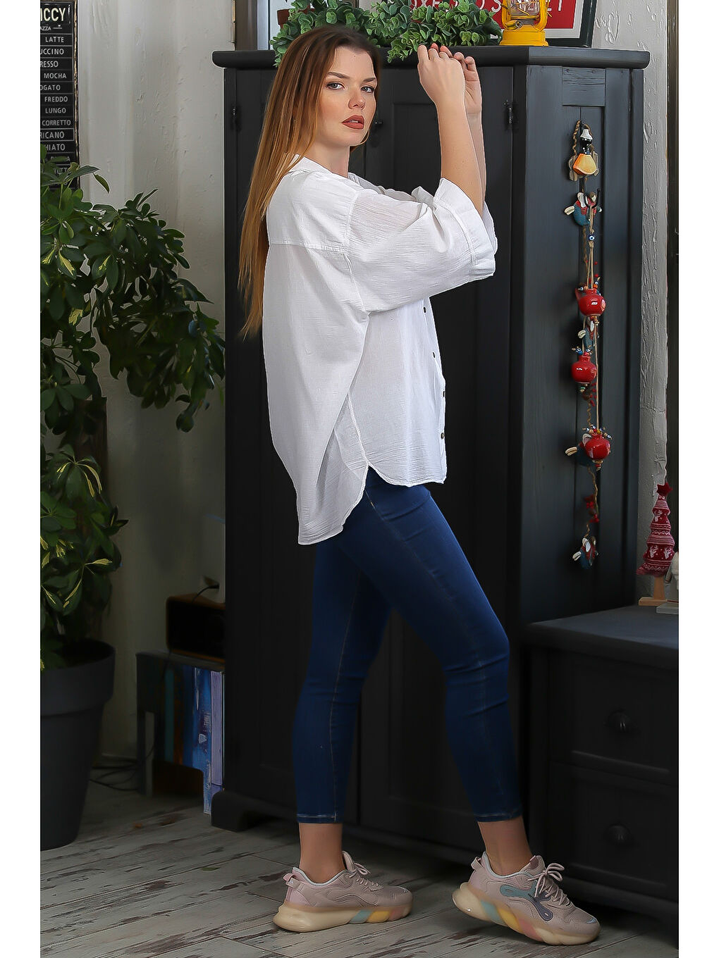 Beyaz 3/4 Kol Sedef Düğmeli Yırtmaçlı Casual Pamuk Dokuma Gömlek-6