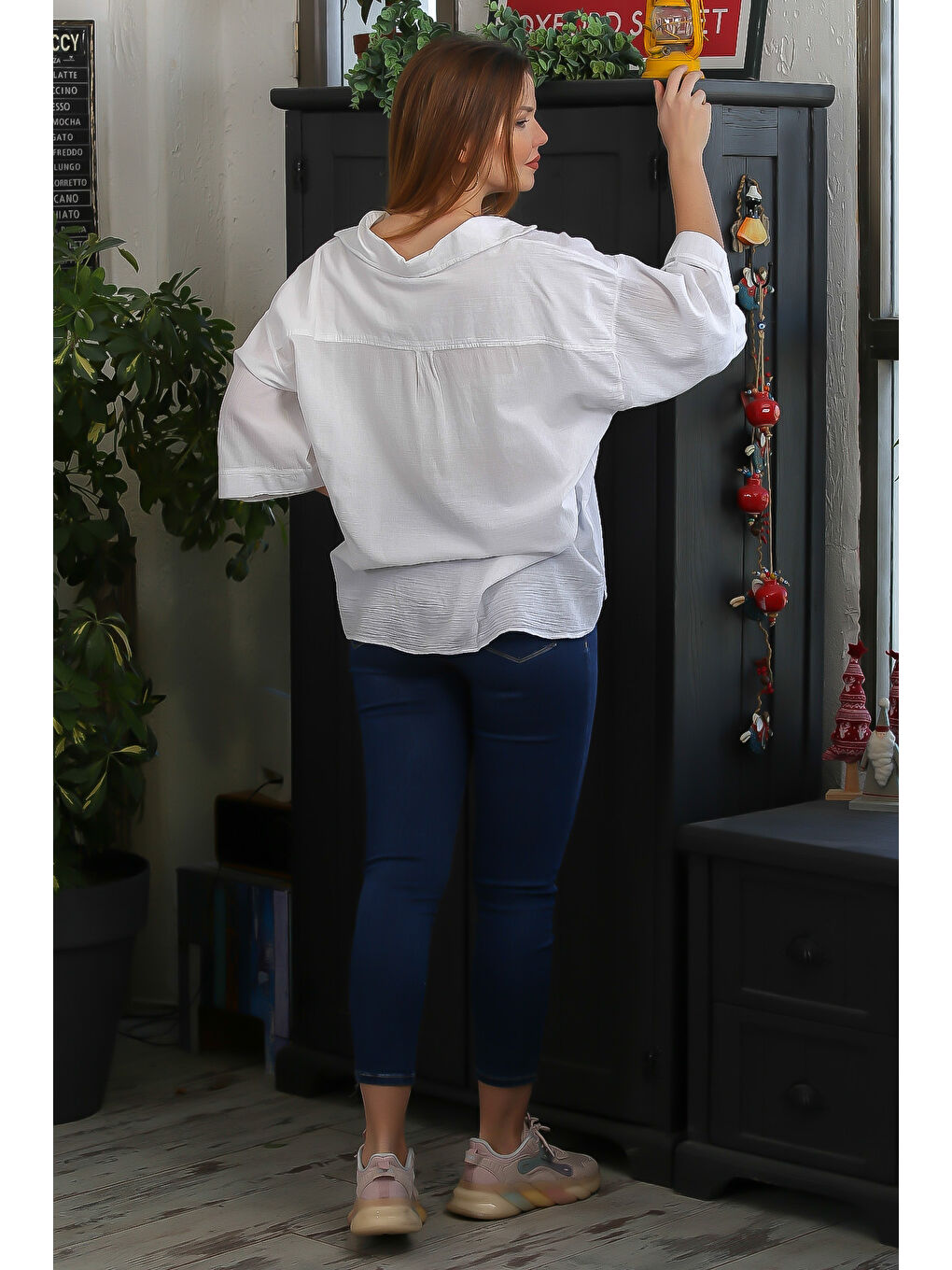 Beyaz 3/4 Kol Sedef Düğmeli Yırtmaçlı Casual Pamuk Dokuma Gömlek-7