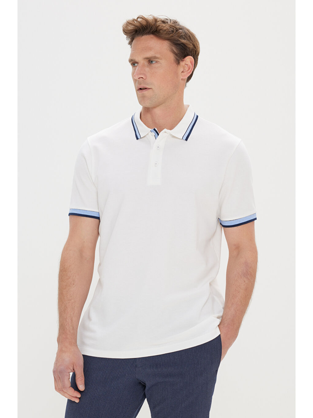 Erkek Beyaz Slim Fit Dar Kesim %100 Pamuk Polo Yaka Tişört-2