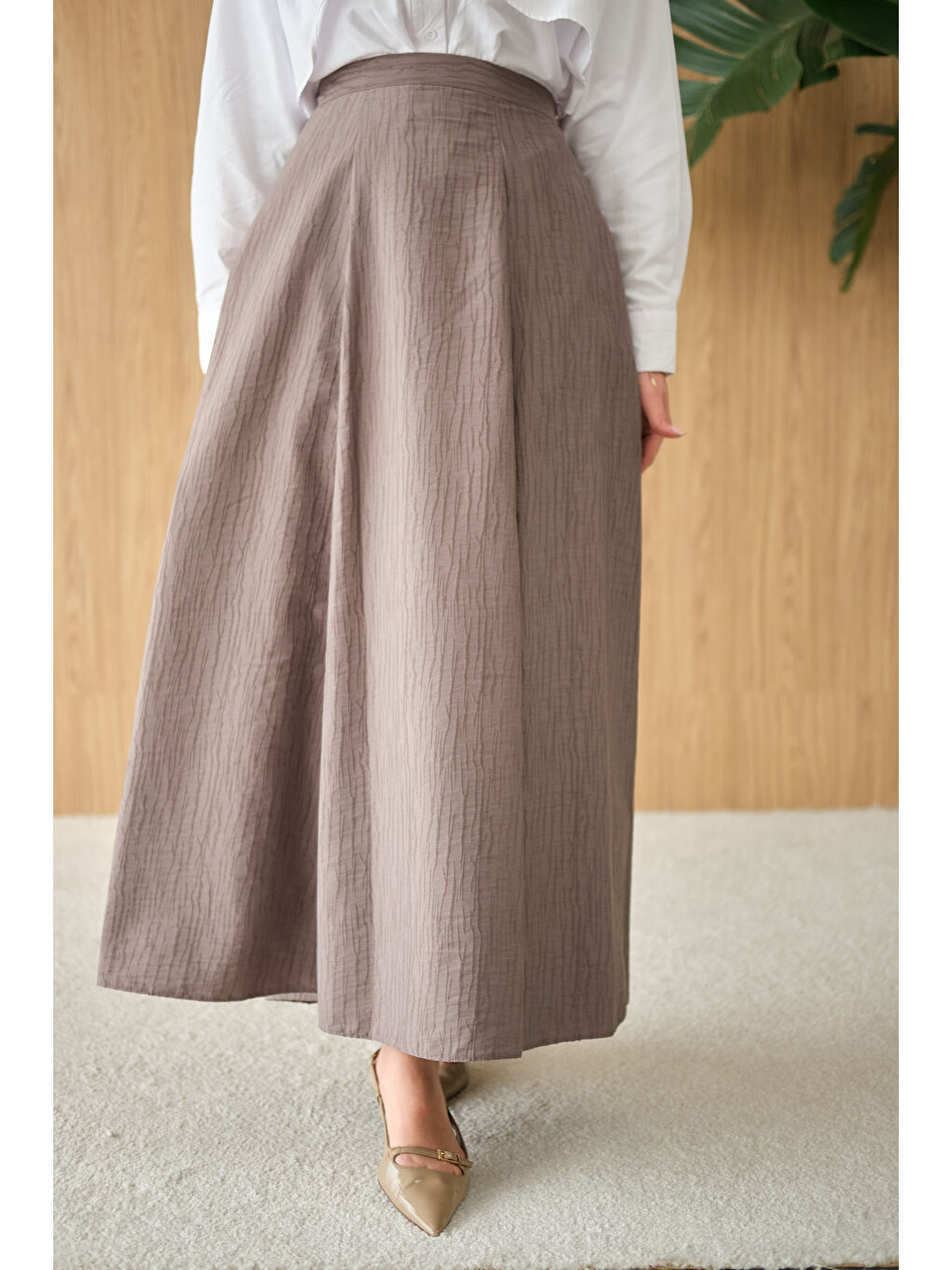 Bej Kadın Yandan Fermuarlı Kendinden Desen Etek Vizon-3