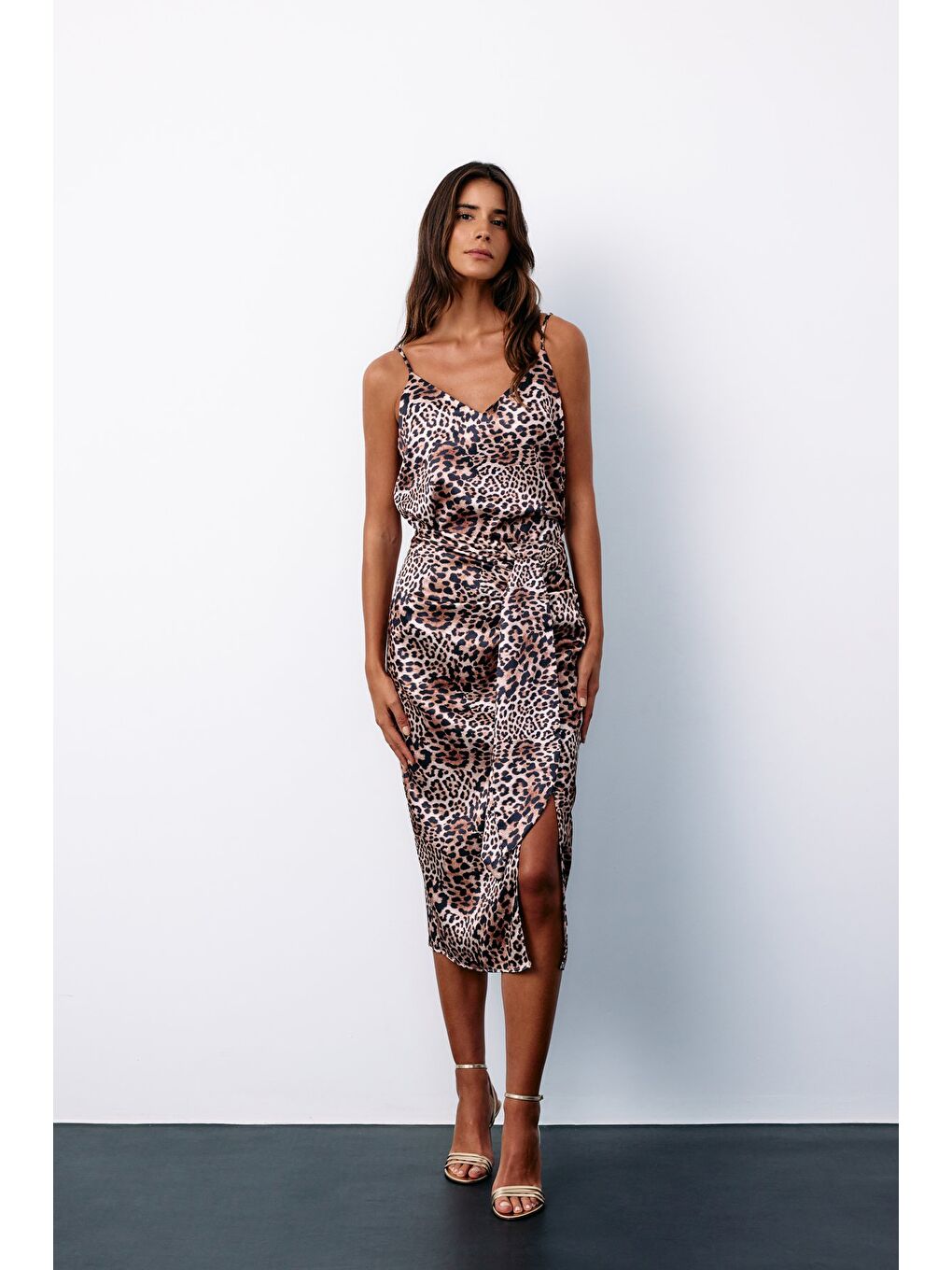 Bej Leopar Desenli Saten Etek - Vizon-2