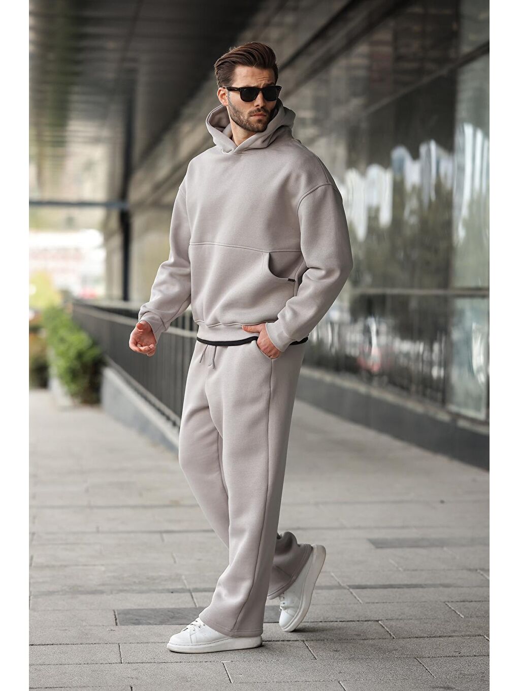 Boyalı Gri Kapüşonlu Kanguru Cep Erkek Eşofman Takımı E7338