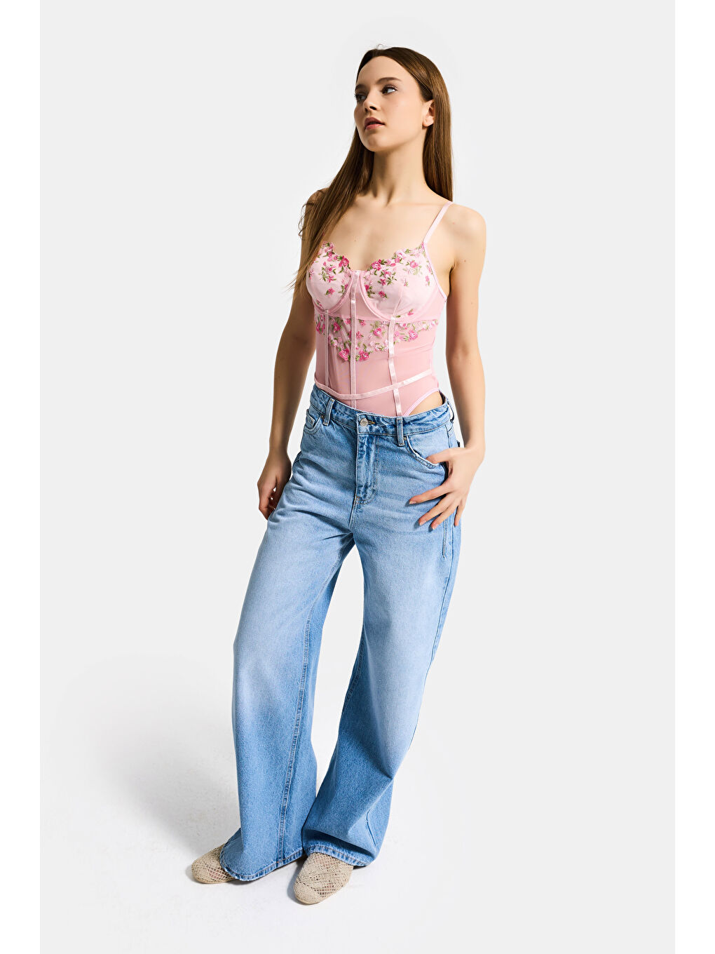 Kadın Pembe w5 Çıtçıklı Toparlayıcı Özel Çiçek ve Dantel Desenli Tasarım Askılı Body-4