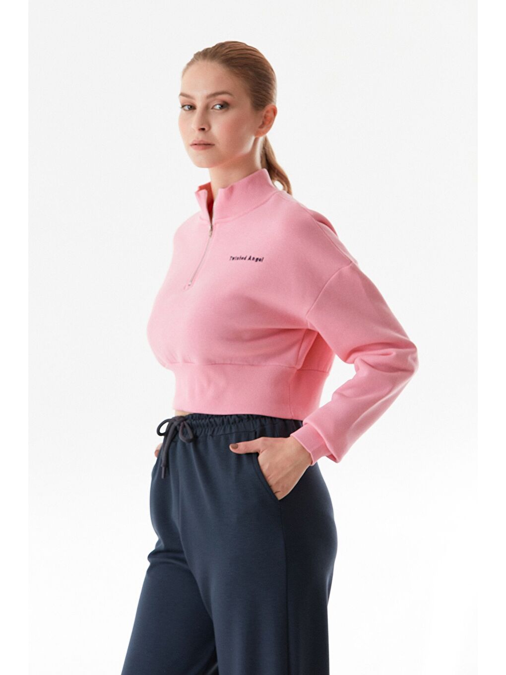 Fullamoda Pembe 3 İplik Yazı Nakışlı Yarım Fermuarlı Crop Sweatshirt - 2