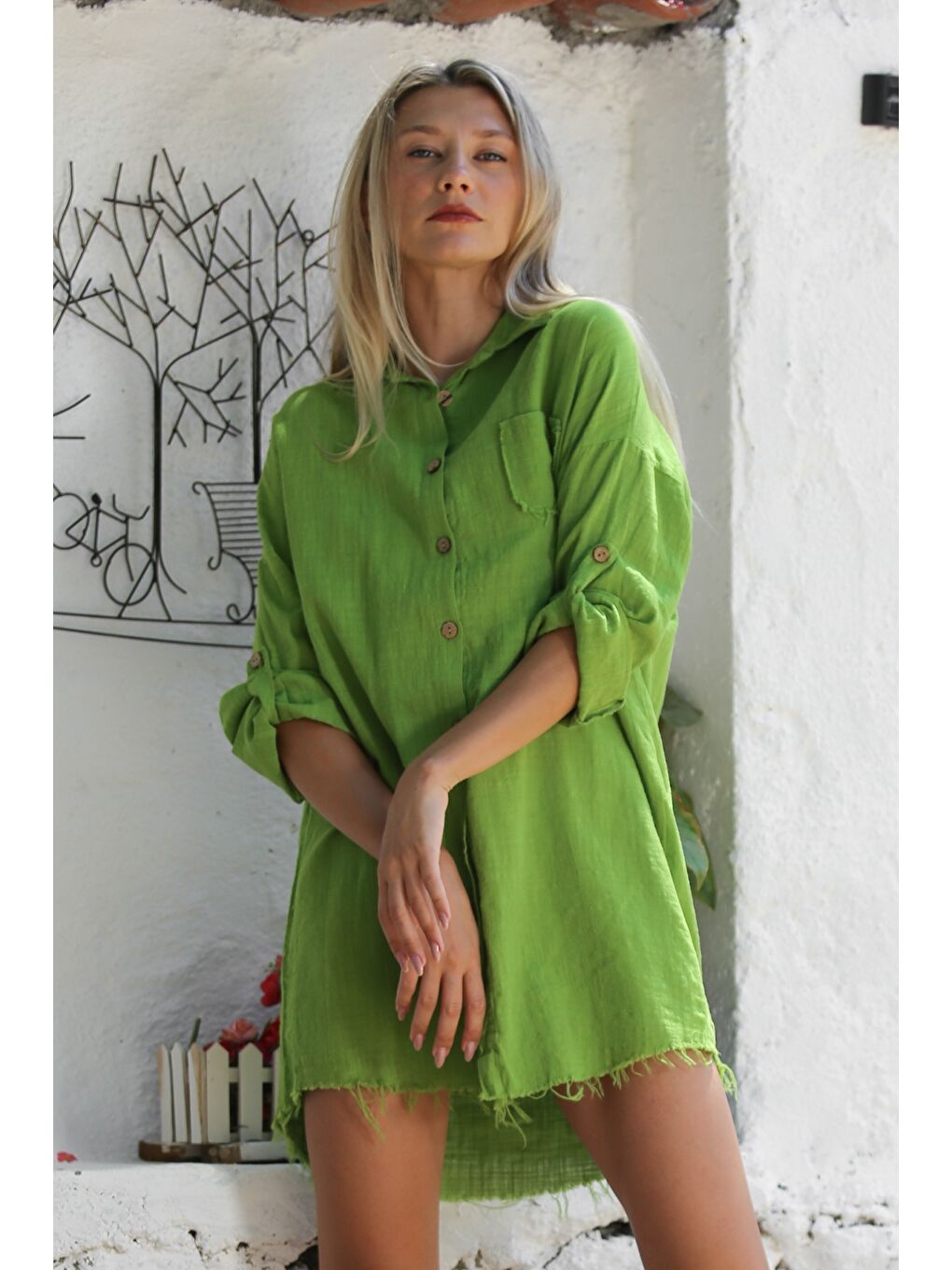 Fıstık Yeşili Gömlek Yaka Düğmeli Uzun Kollu Cepli Yıkamalı Pamuklu Dokuma Casual Gömlek-1