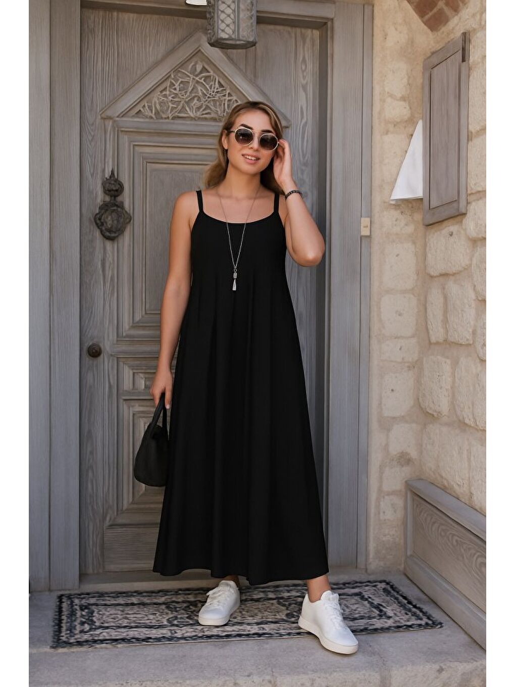 Siyah Kadın Ip Askılı V Yakalı Asimetrik Detaylı Aerobin Elbise