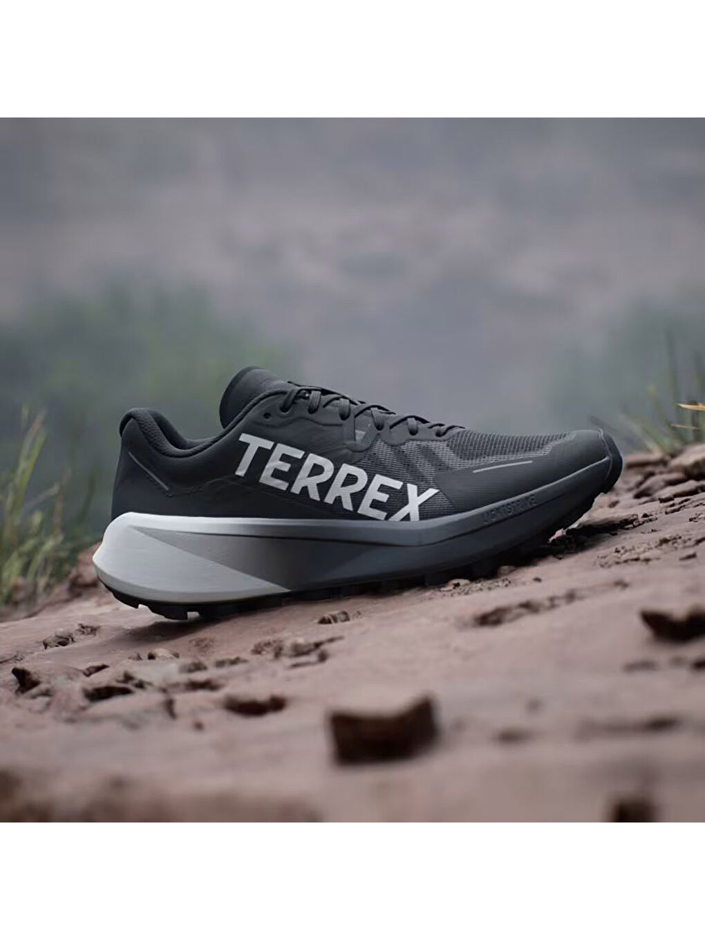 Terrex Agravic 3 Kadın Siyah Outdoor Ayakkabı-1