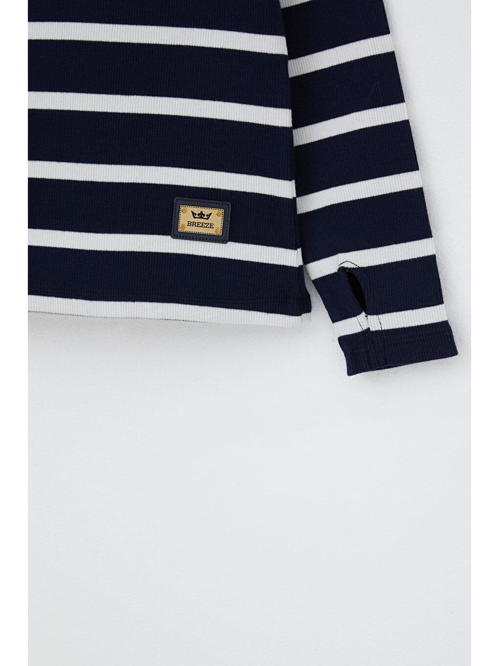 Kız Çocuk Pantolonlu Takım Parmak Geçmeli Arma Detaylı Lacivert (8-14 Yaş)-7