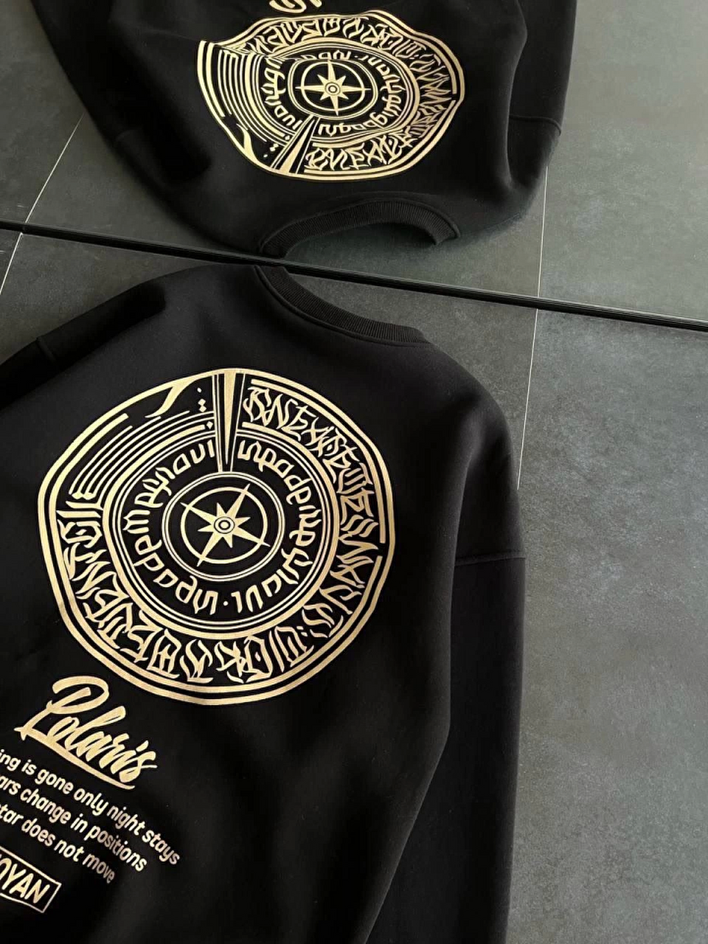 Kışlık Bisiklet Yaka Ön Ve Arka Baskılı Sweatshirt - Siyah-1