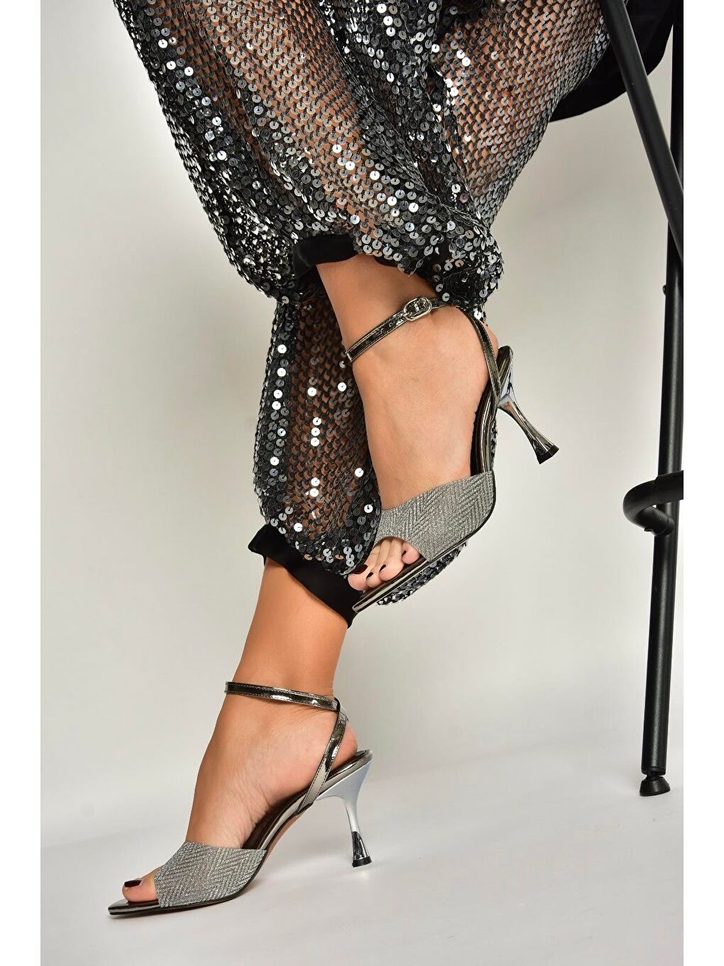 Antrasit Platin Kadın Topuklu Ayakkabı Y820140034