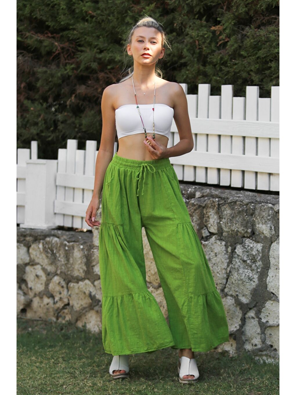 İtalyan Fıstık Yeşili Keten Dokuma Lastikli Ve Bağlamalı Bel İspanyol Paça Casual Pantolon-4