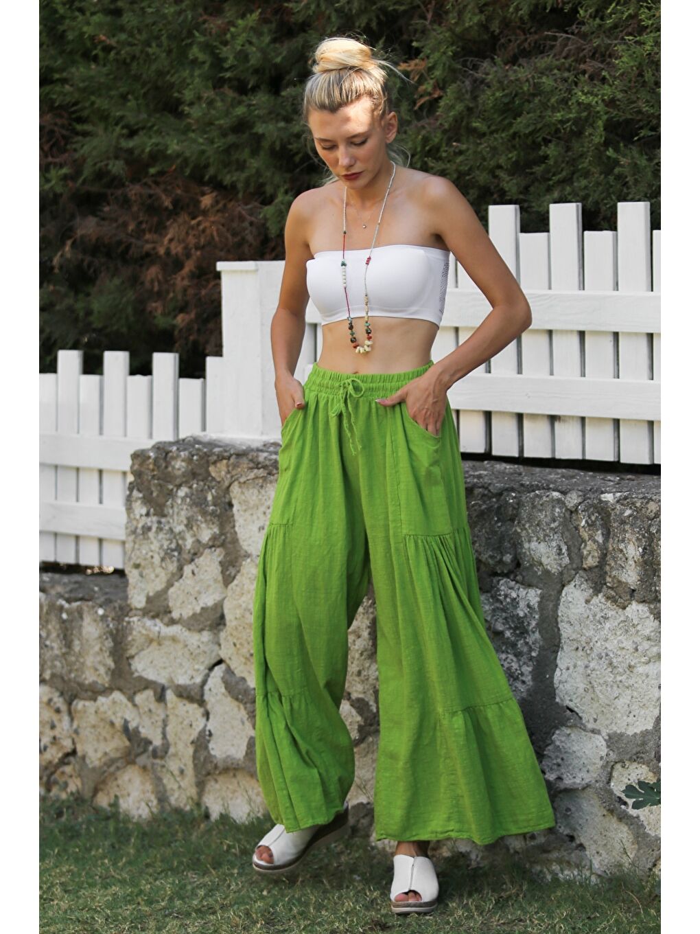 İtalyan Fıstık Yeşili Keten Dokuma Lastikli Ve Bağlamalı Bel İspanyol Paça Casual Pantolon-6