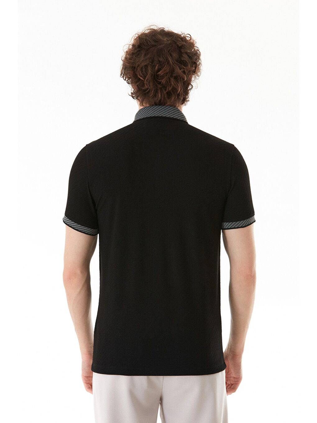 Siyah Desenli Slim Fit Polo Yaka Tişört-3