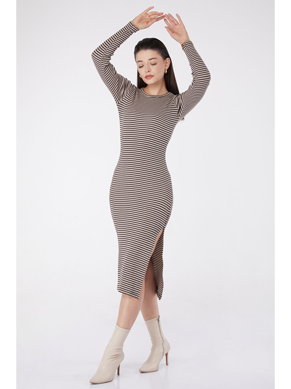 Kahverengi Yırtmaçlı Çizgili Elbise Kahve - 26367-2