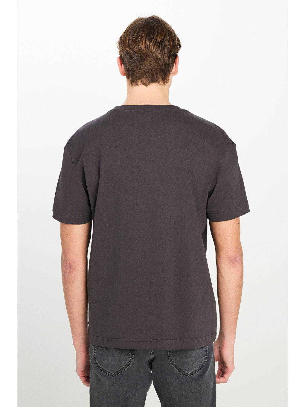 %100 Pamuk Relaxed Fit Geniş Kesim Bisiklet Yaka Antrasit Basic T-shirt-4