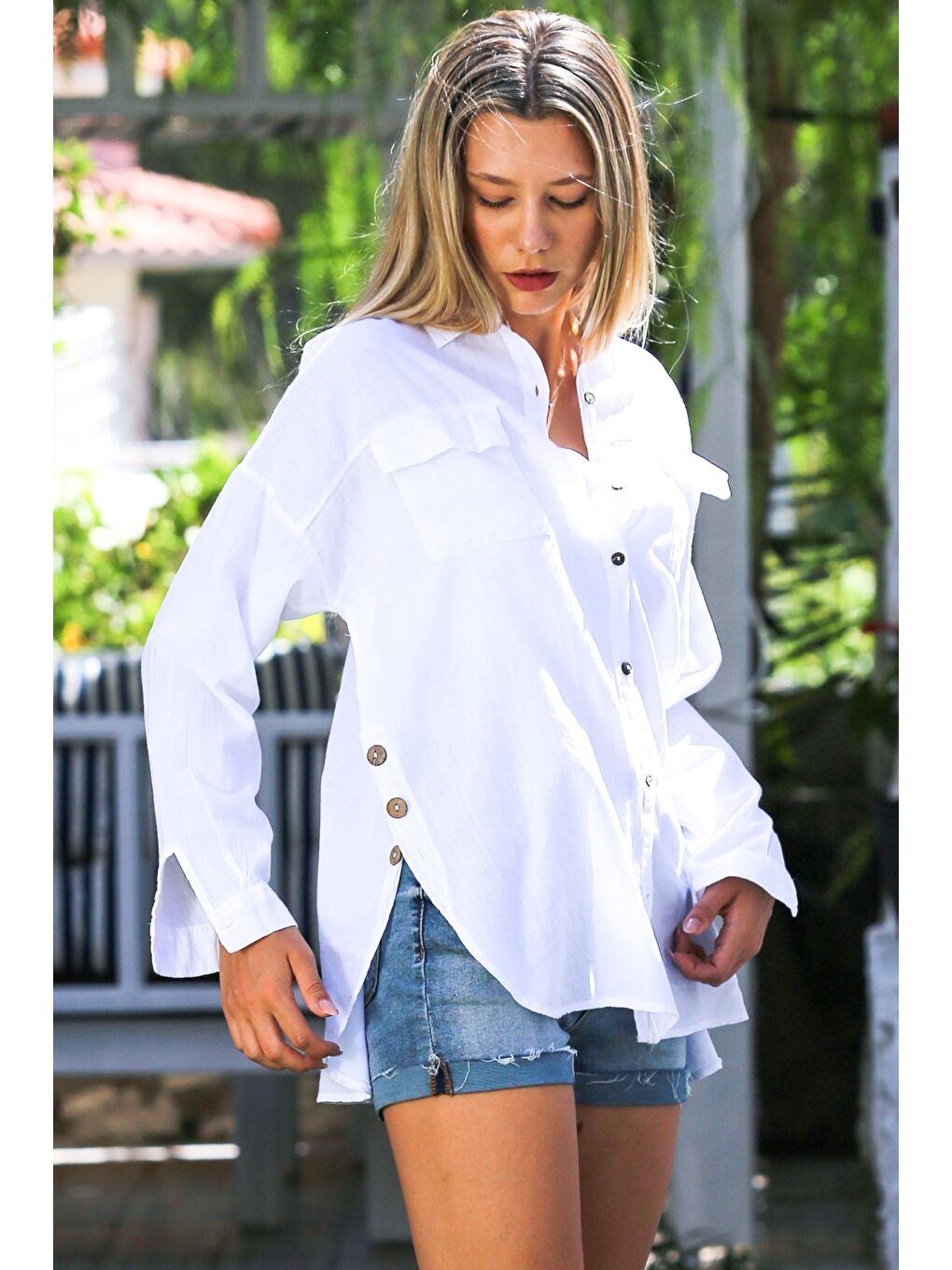 Organik Pamuk Beyaz Gömlek Yaka Uzun Kol Çift Kapaklı Cepli Yanları Düğmeli Dokuma Casual Gömlek-4