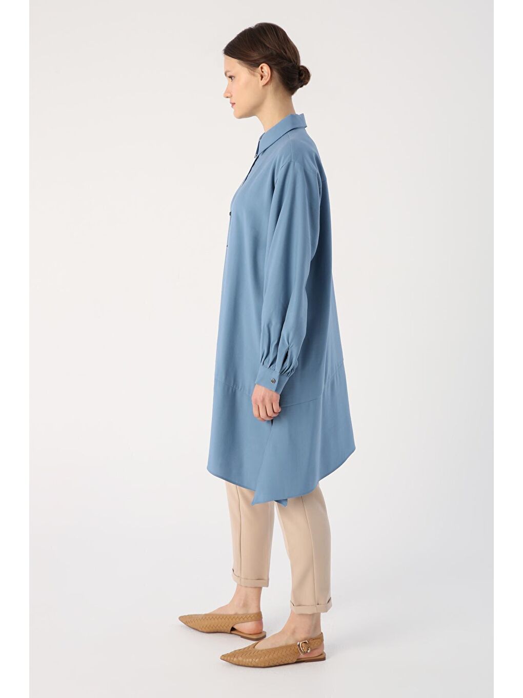 Mavi Eteği Asimetrik Yırtmaçlı Gömlek Yaka Tunik-2