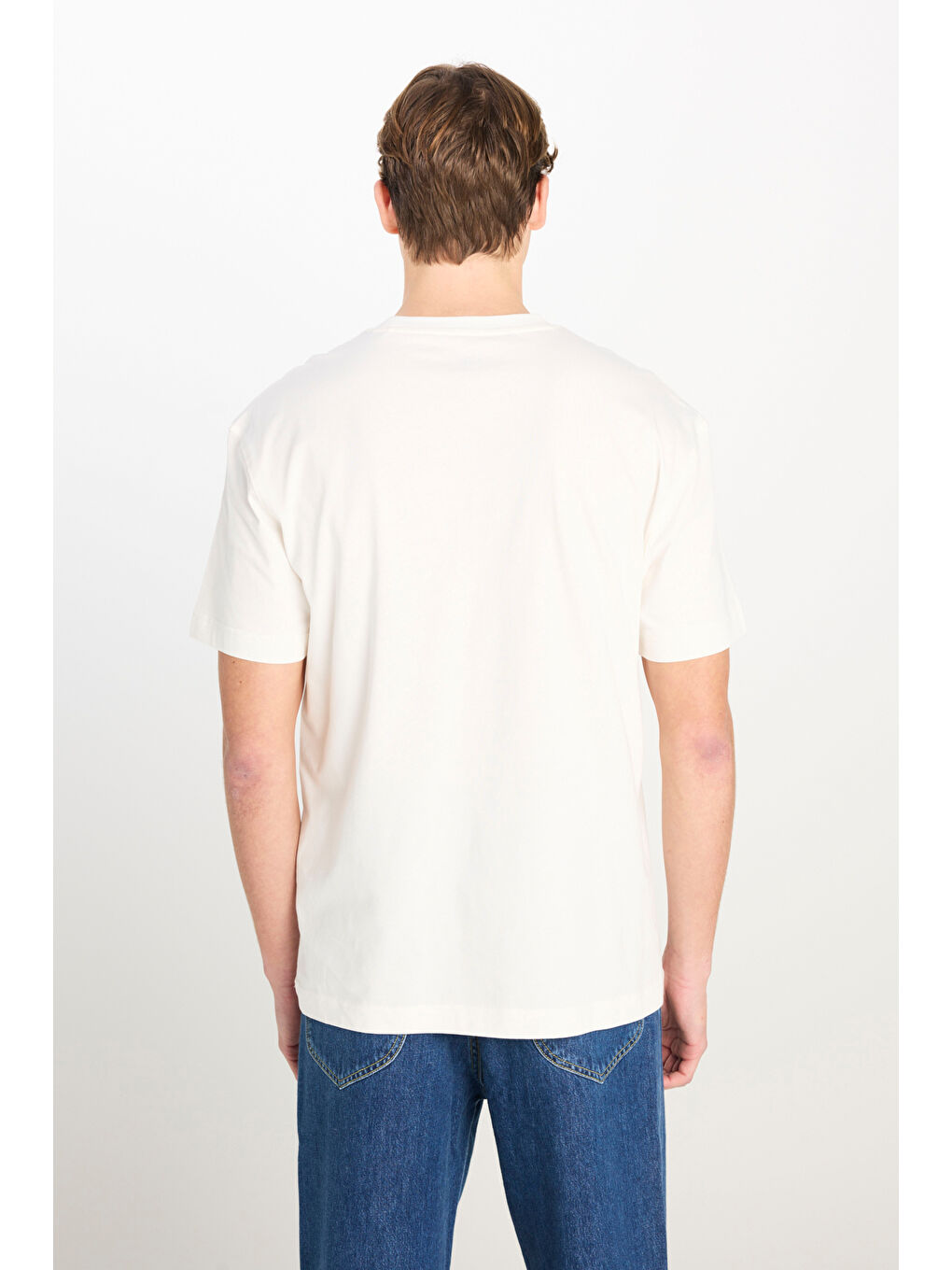 %100 Pamuk Relaxed Fit Geniş Kesim Bisiklet Yaka Beyaz Tişört-4