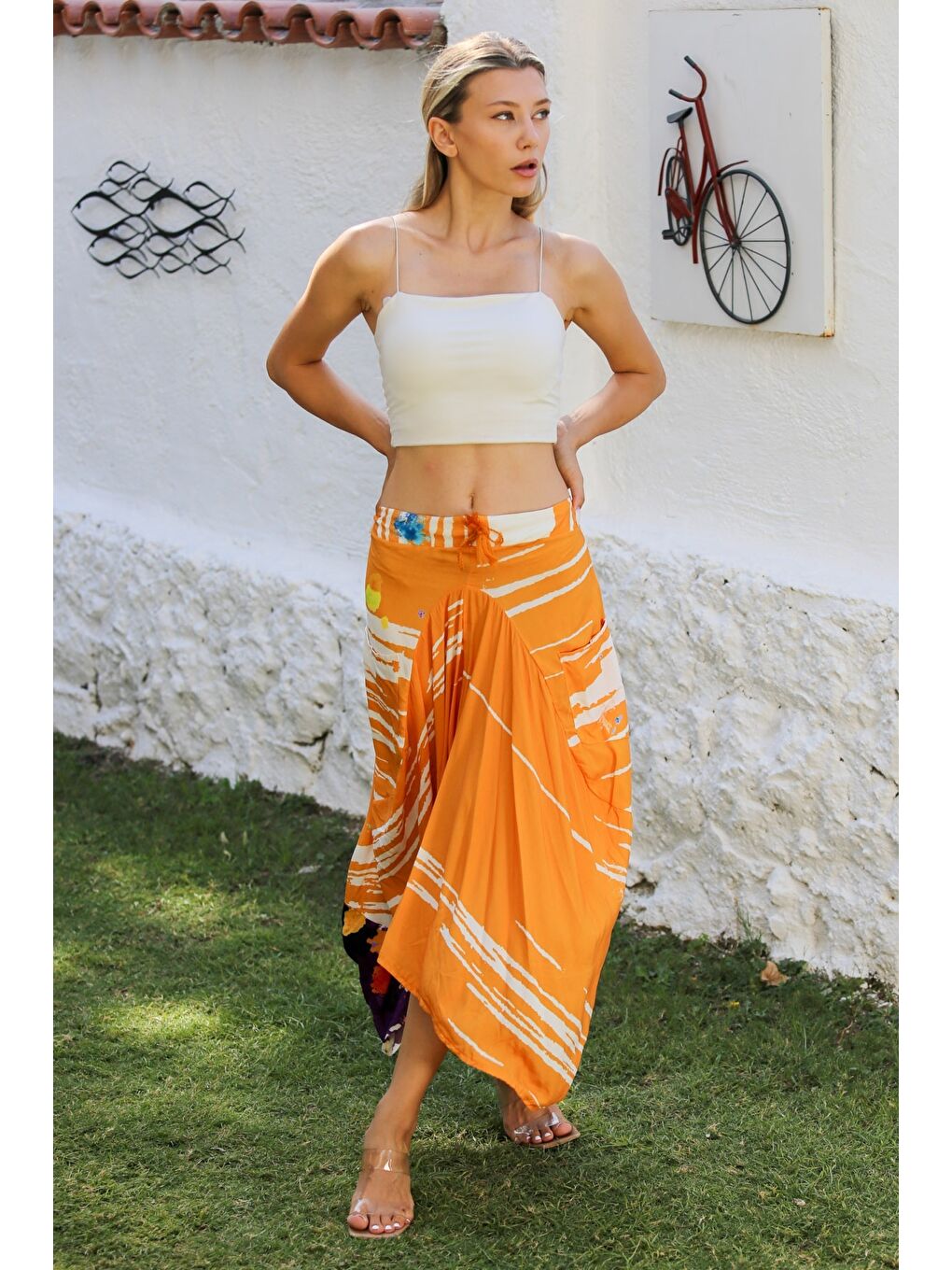 Turuncu Çift Cepli Allover Baskılı Dokuma Asimetrik Lastikli Ve Bağlamalı Bel Casual Etek-2