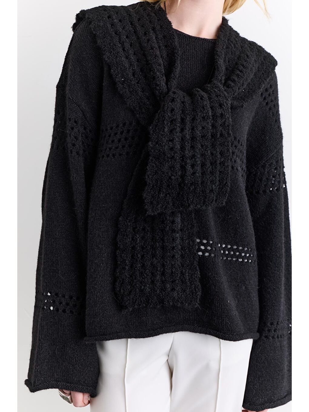 Soft Dokulu Yakalı Şal Siyah-1