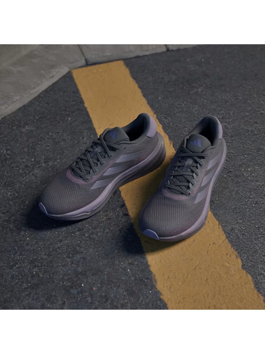 Supernova Stride Kadın Siyah Yol Koşusu Ayakkabısı-2