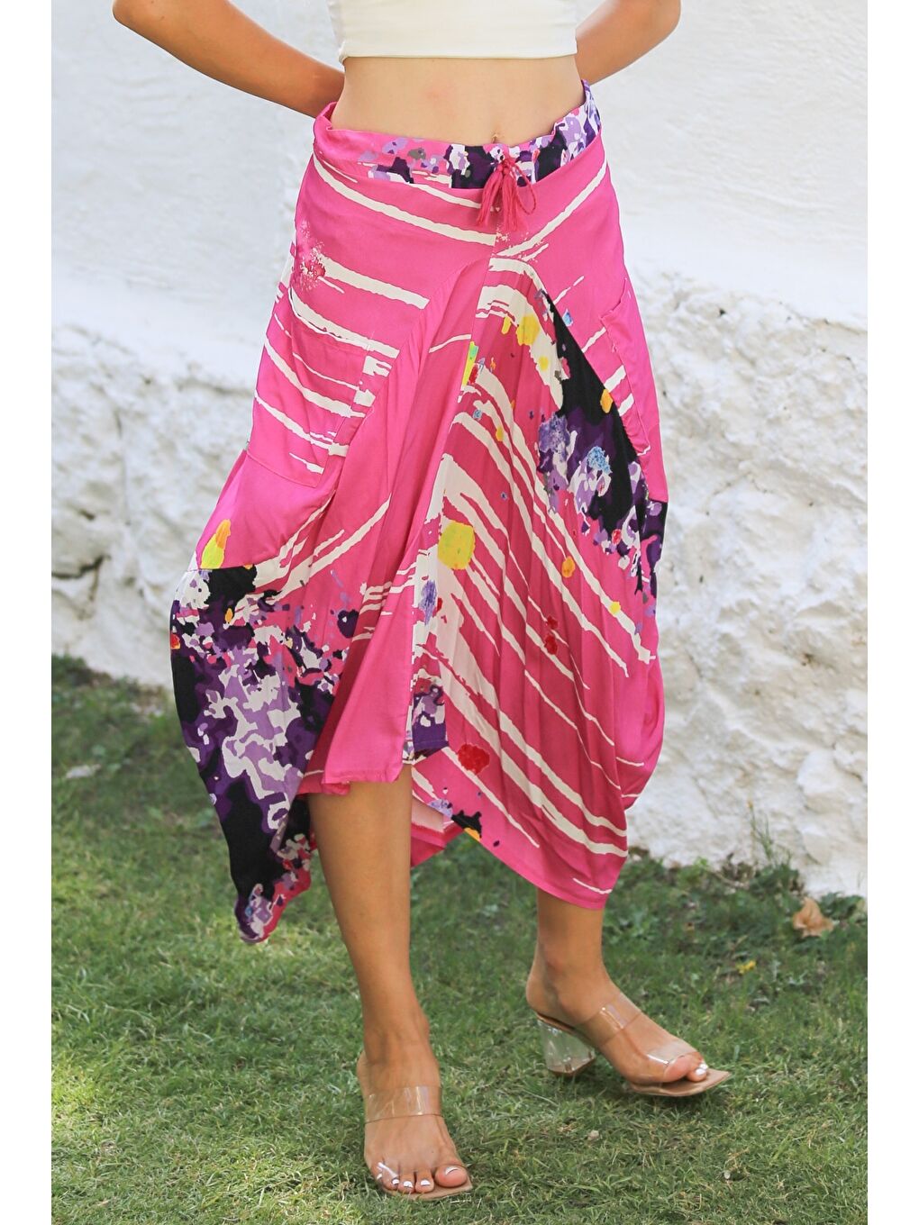 Pembe Çift Cepli Allover Baskılı Dokuma Asimetrik Lastikli Ve Bağlamalı Bel Casual Etek