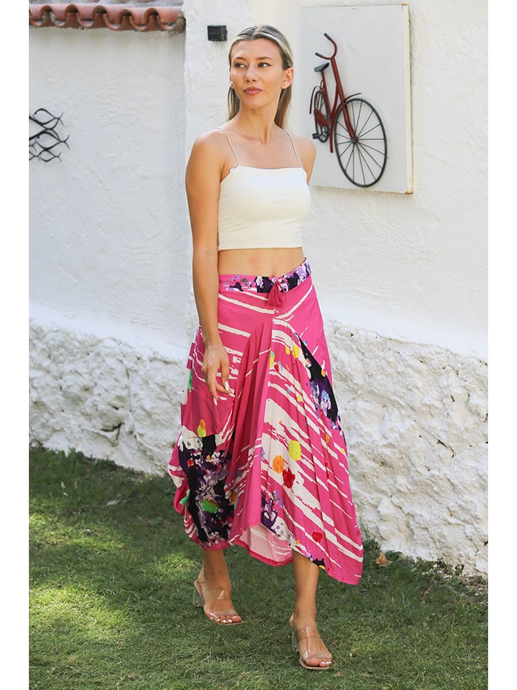 Pembe Çift Cepli Allover Baskılı Dokuma Asimetrik Lastikli Ve Bağlamalı Bel Casual Etek-1