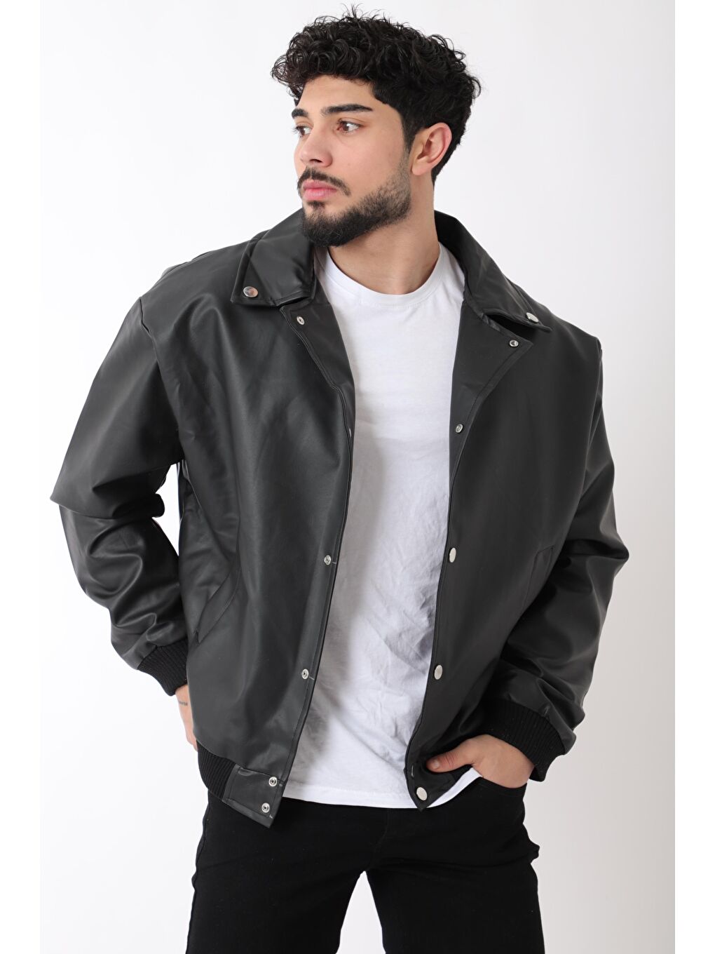 Siyah Oversize Yakalı Çıtçıtlı Erkek Suni Deri Mont