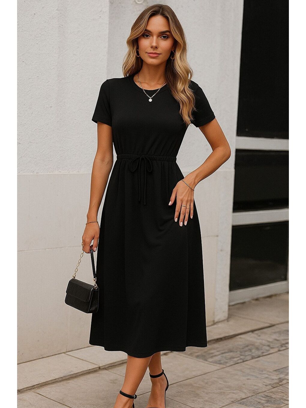 Siyah Kadın Kısa Kollu Bisiklet Yaka Belden Bağlamalı önü Bağcık Detaylı Maksi Boy Viskon Elbise