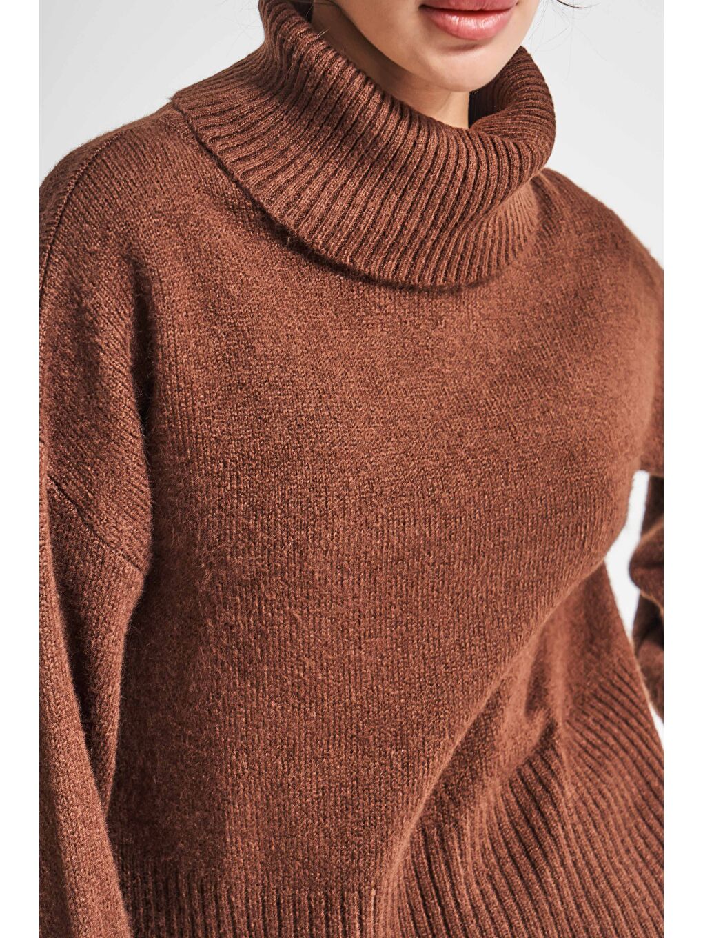 Kadın Kahverengi w5-16 Balıkçı Yaka Bol Kesim Örme Triko Kazak-1