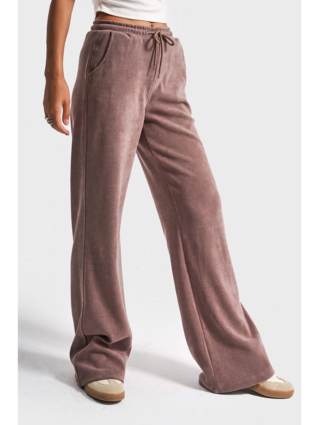 Kahverengi Kadın Pastel Kahve Renk w5-82 İnce Fitilli Örme Esnek Kadife Kumaş Pantolon-3