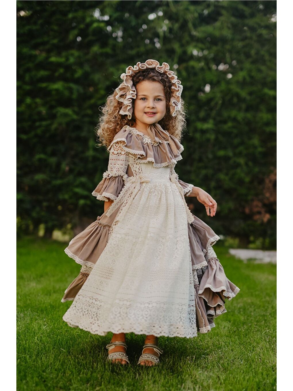 Bej Doğum Günü Kız Çocuk Saç Aksesuarlı Vintage Elbise