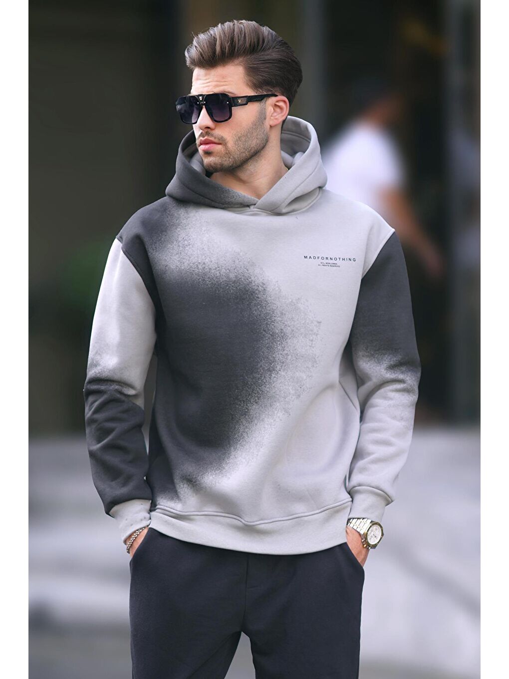 Madmext Gri Baskılı Boyalı Gri Baskılı Kapüşonlu Soluk Kumaşlı Oversize Erkek Sweatshirt 7051