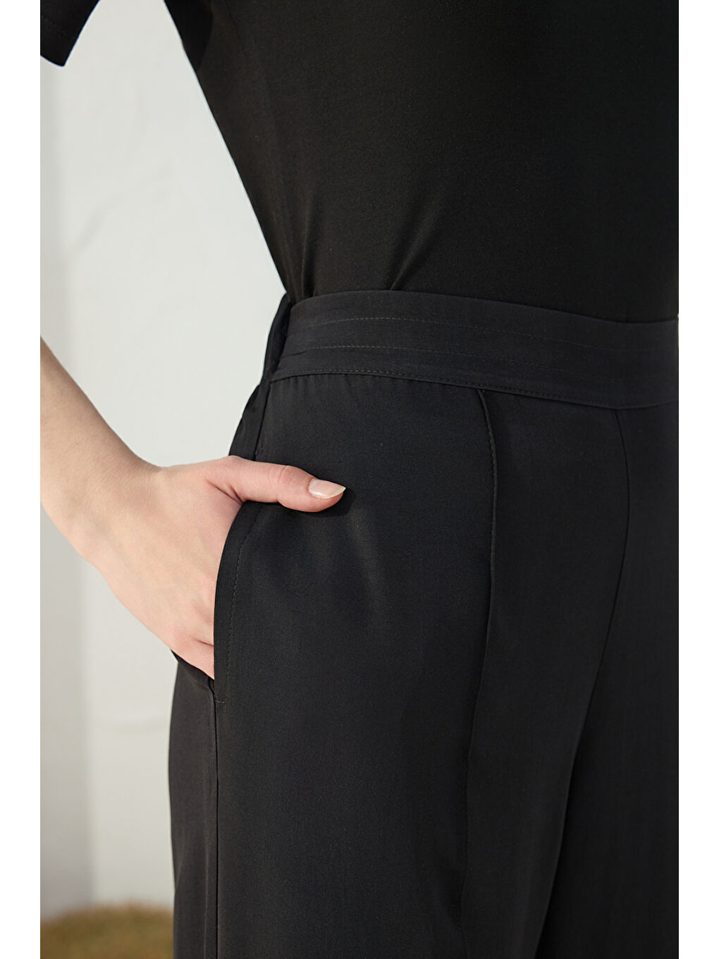 Siyah Viscon Pantolon-5