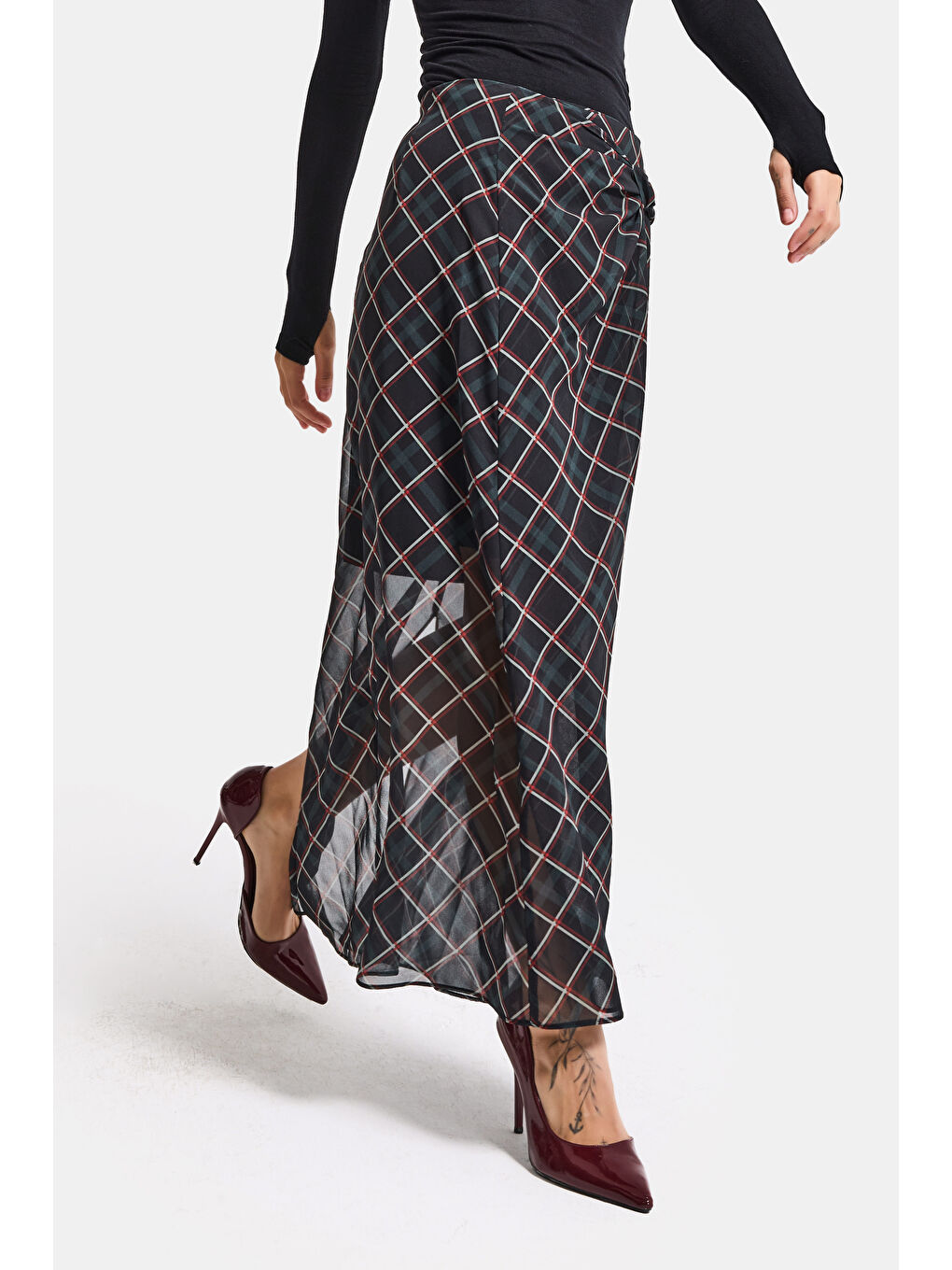 Siyah Kadın Koyu Ekose s6-1 Maxi Boy Kemer Detaylı Saten Etek-3