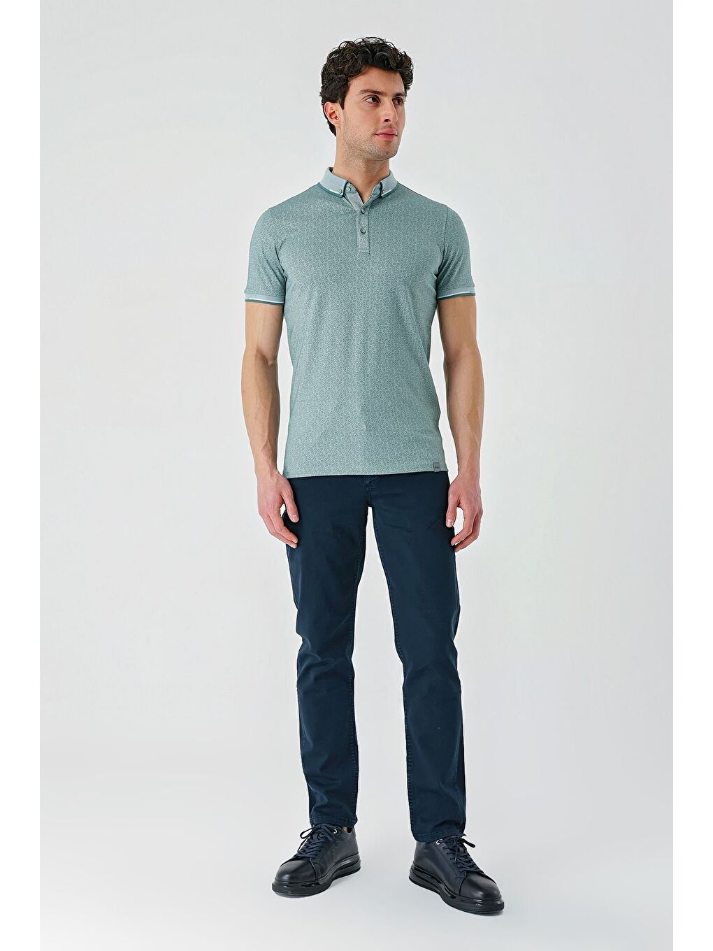 Kahverengi Koyu Vizon Baskılı Oxford Düğmeli Yaka Cepli Pamuklu Casual Slim Fit Dar Kesim Tişört 1011240177-3