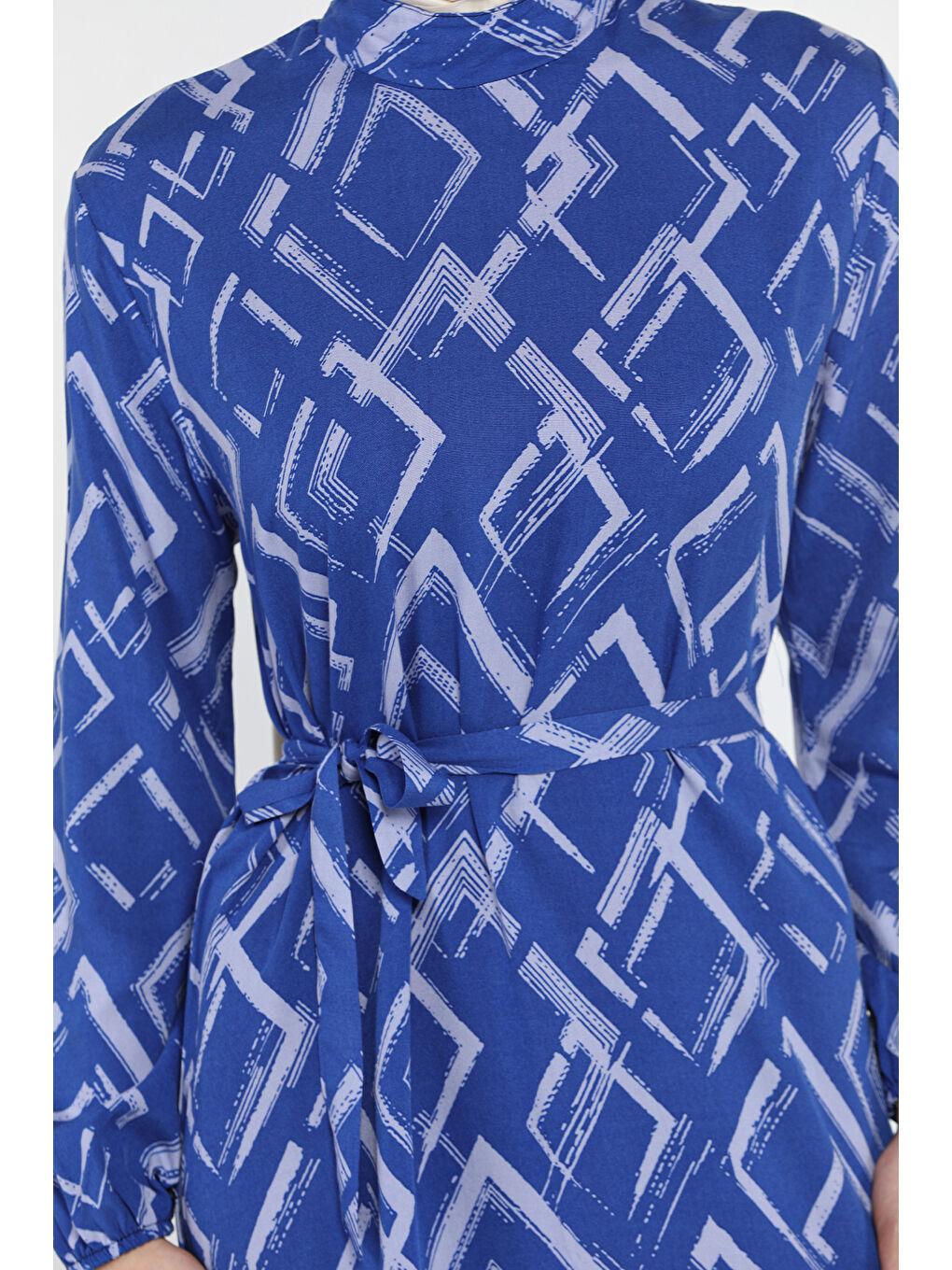 İndigo Desenli Bel Kuşaklı Tesettür Viskon Elbise-7