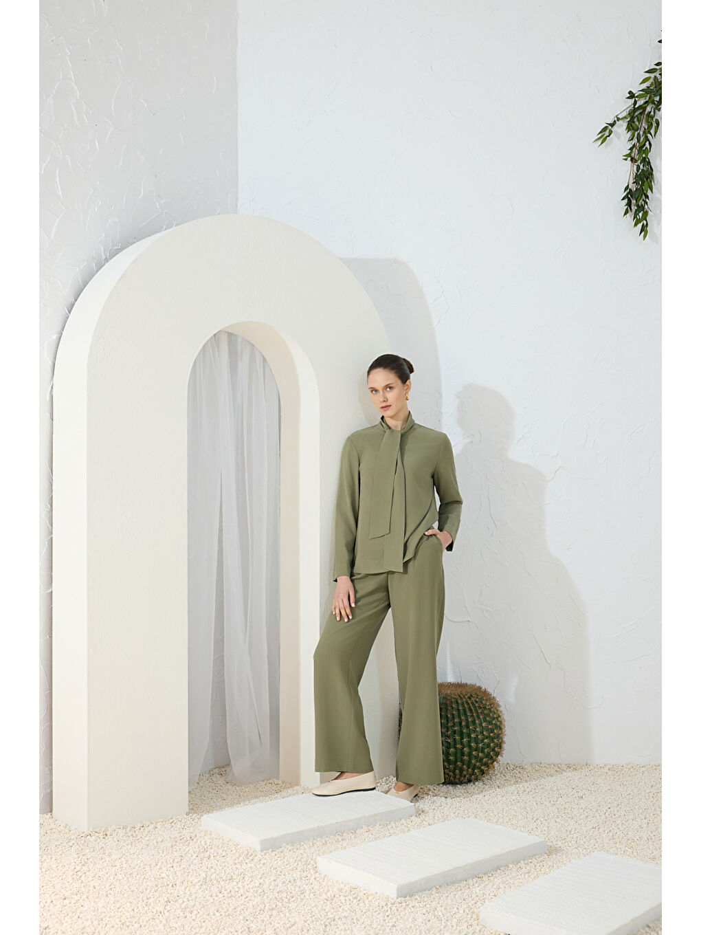 Haki Pileli Pantolon