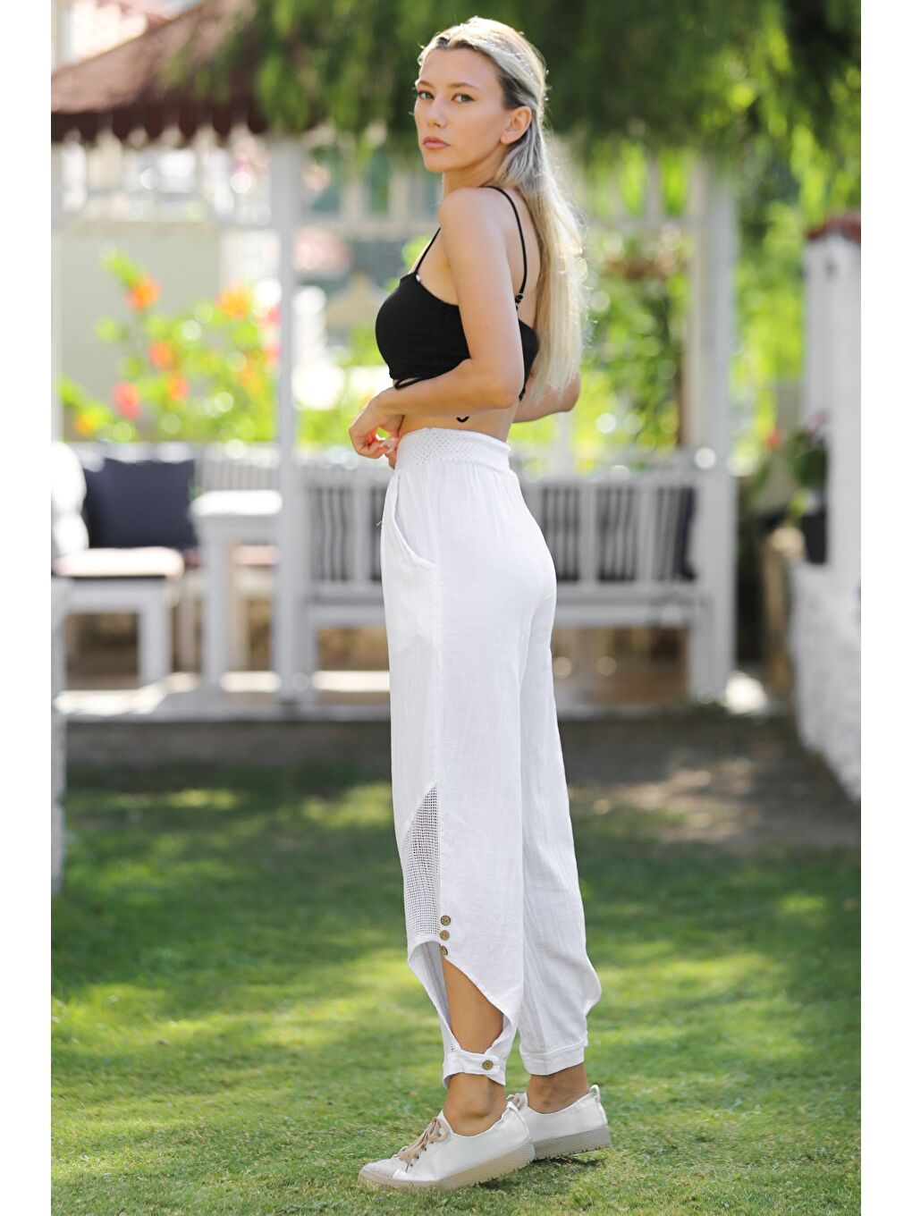 Beyaz Cepli File Detaylı Yıkamalı Dokuma Lastikli Bel Jogger Paça Casual Pantolon-4