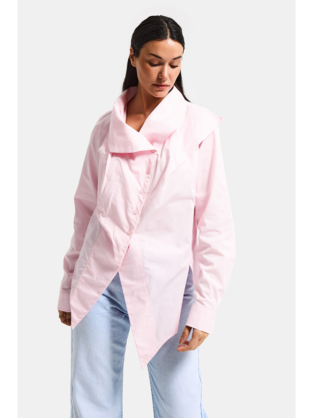 Kadın Pembe Renk Regular Fit Özel Yaka Detaylı Tasarım Gömlek-1
