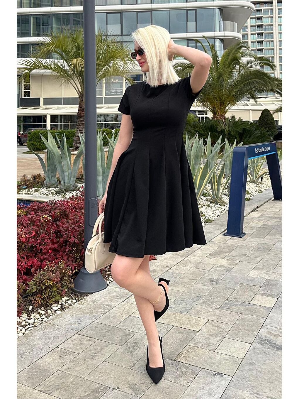 Siyah Godeli Mini Elbise Mg2326-3