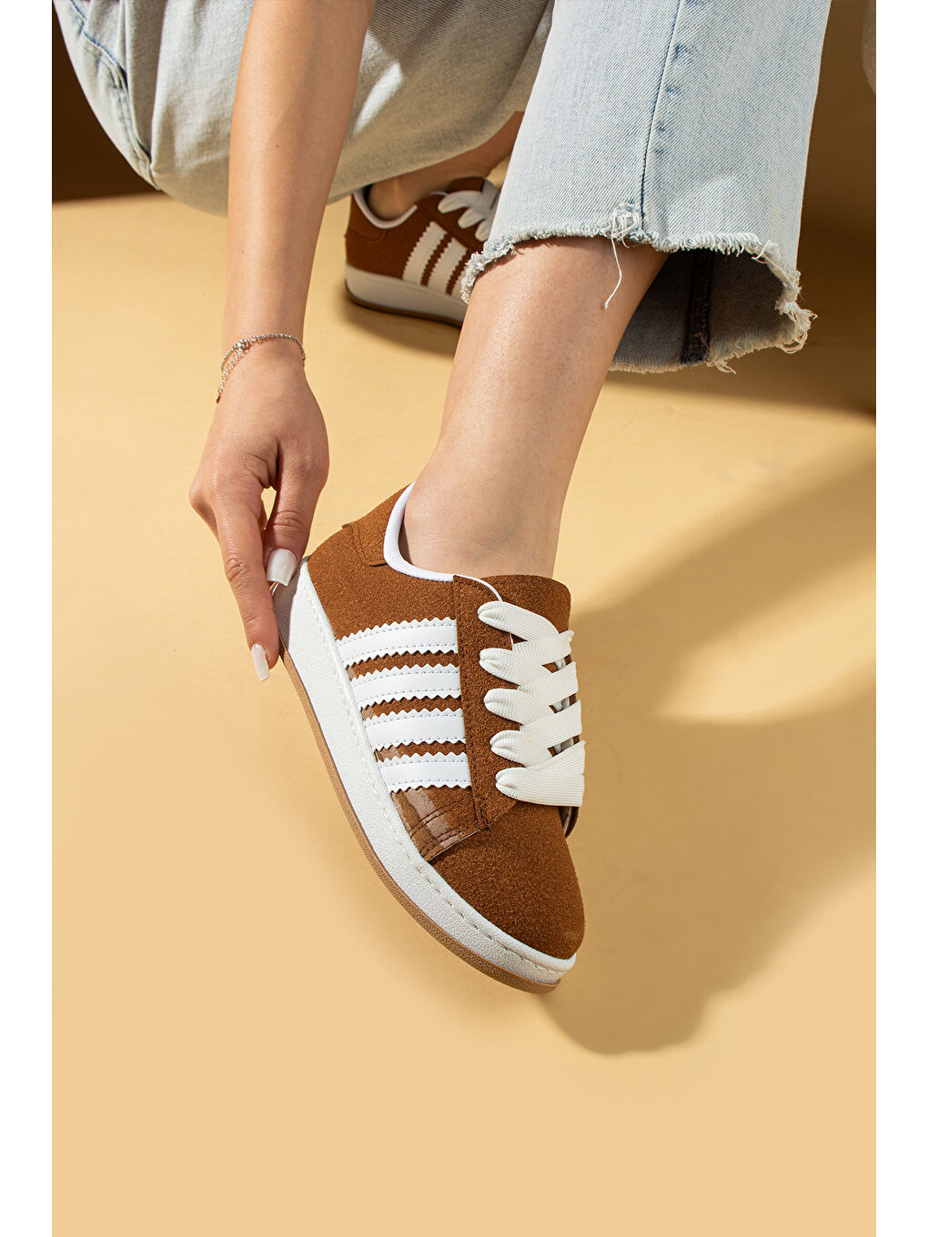 Pembe Potin Kahverengi Bağcıklı Rahat Kalıp Şerit Detaylı Comfort Taban Kadın Sneaker 001-1015-24 - 2