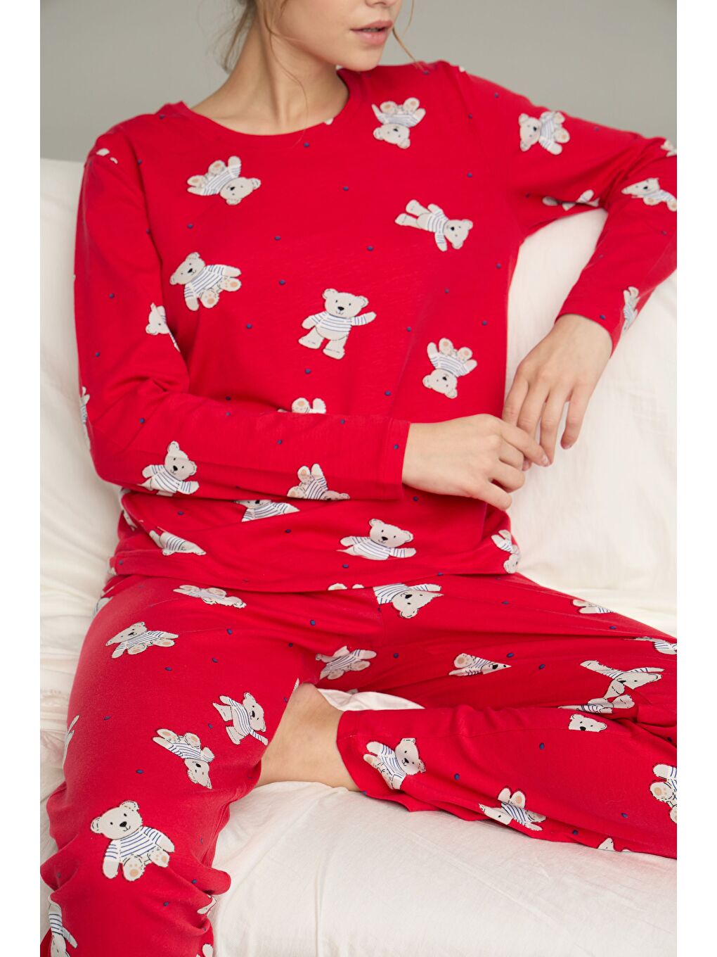 Kırmızı Ayıcık Desenli Pamuklu Bisiklet Yaka Örme Pijama Takım25241135