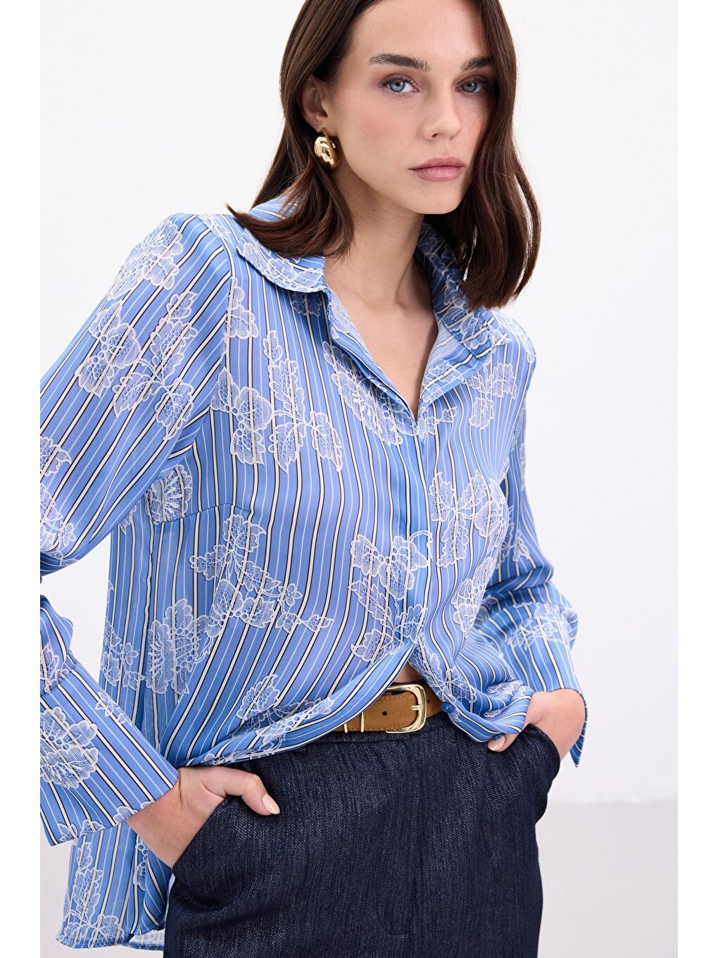 Geniş Manşetli Gömlek - Mavi-3