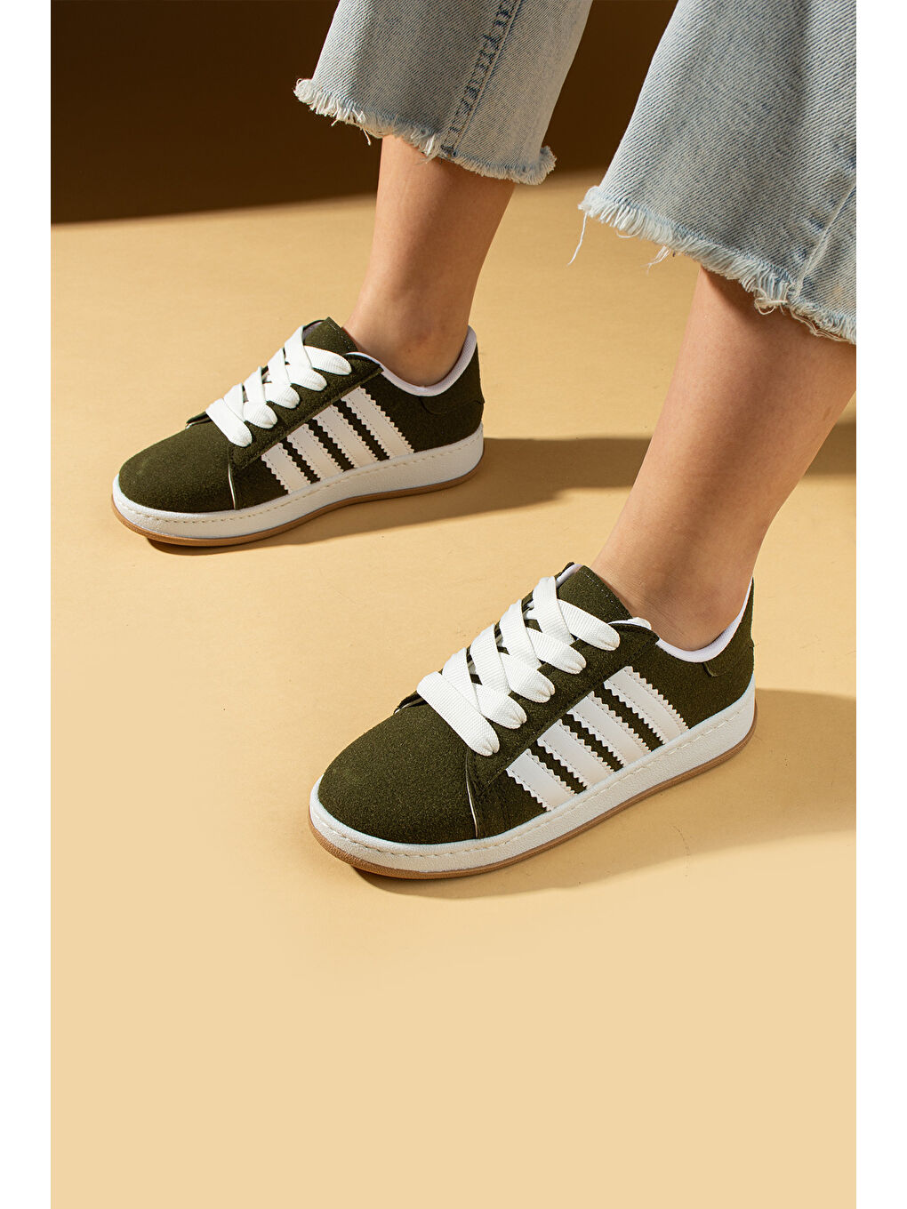 Haki Bağcıklı Rahat Kalıp Şerit Detaylı Comfort Taban Kadın Sneaker 001-1015-24