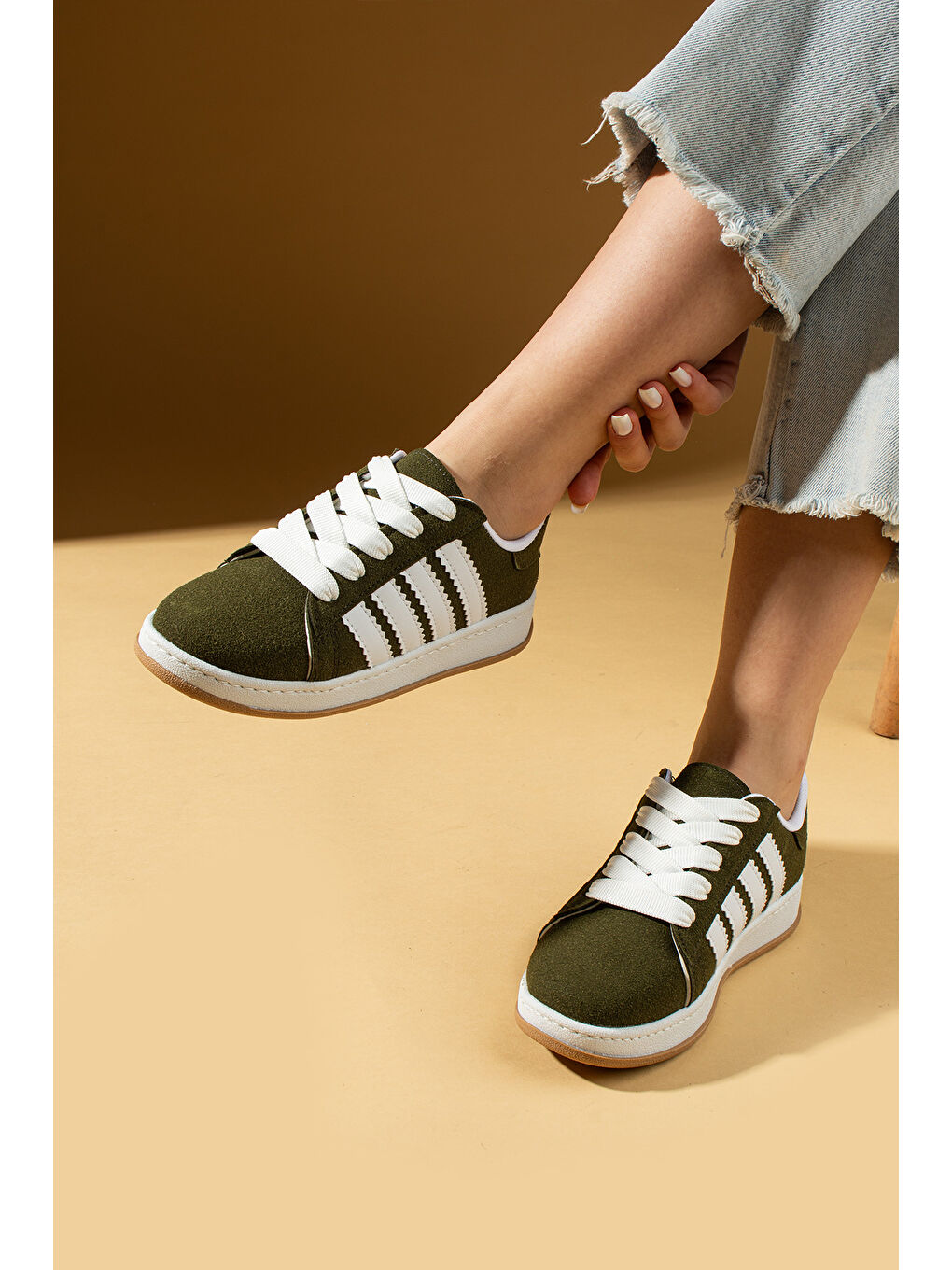 Haki Bağcıklı Rahat Kalıp Şerit Detaylı Comfort Taban Kadın Sneaker 001-1015-24-1